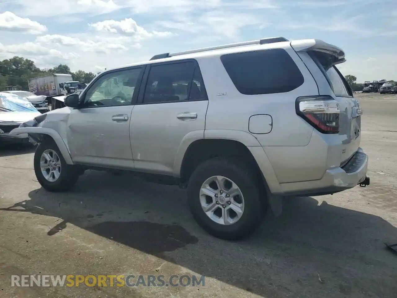 2 Photograph of a damaged car JTEMU5JR7M5875385 TOYOTA 4RUNNER 2021