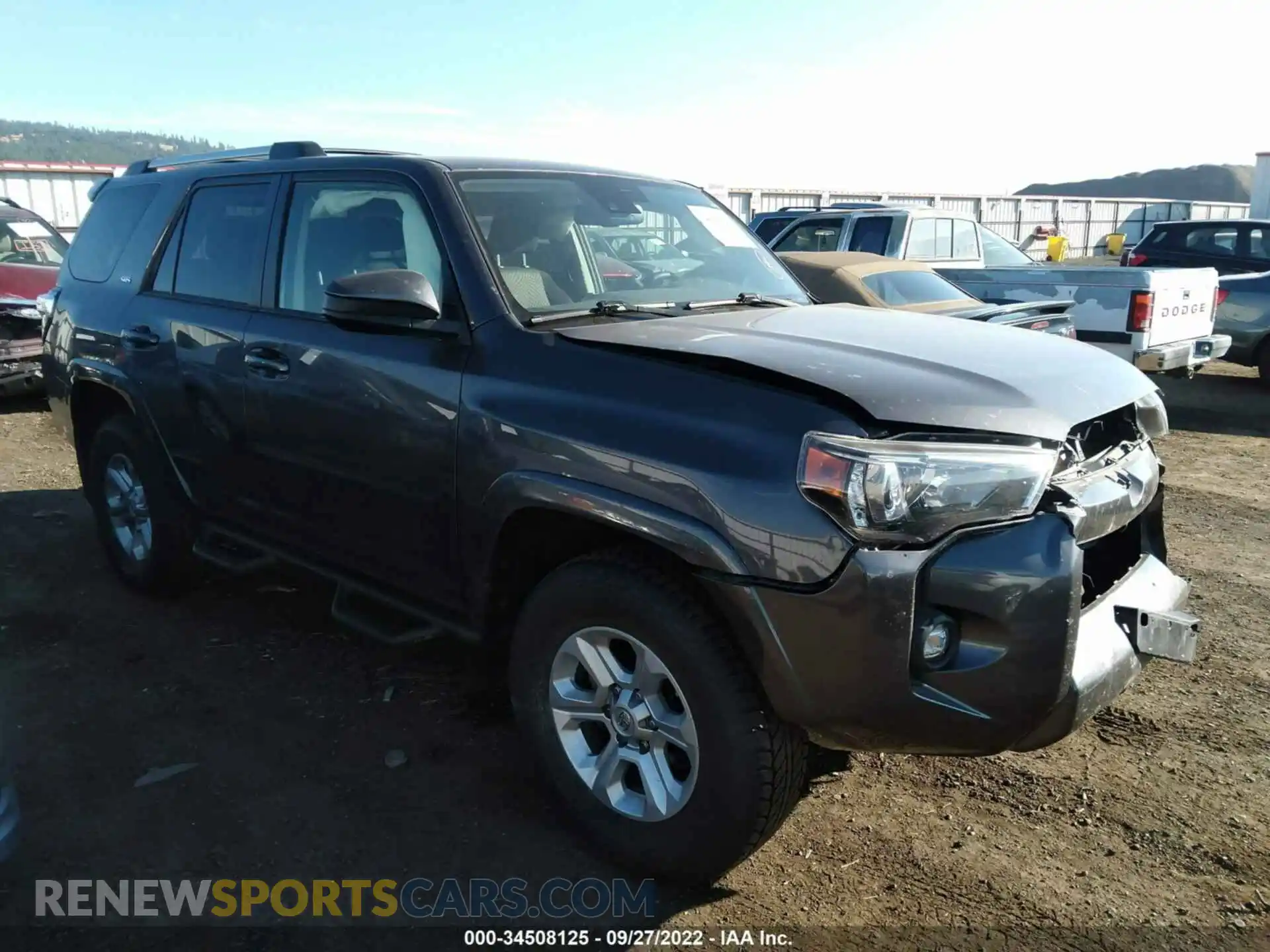 1 Photograph of a damaged car JTEMU5JR7M5900690 TOYOTA 4RUNNER 2021