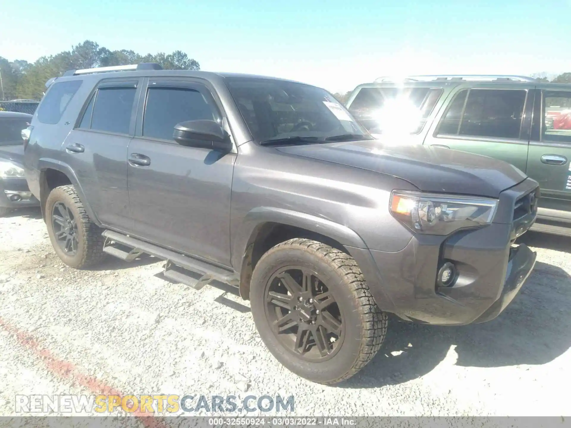 1 Photograph of a damaged car JTEMU5JR7M5912113 TOYOTA 4RUNNER 2021