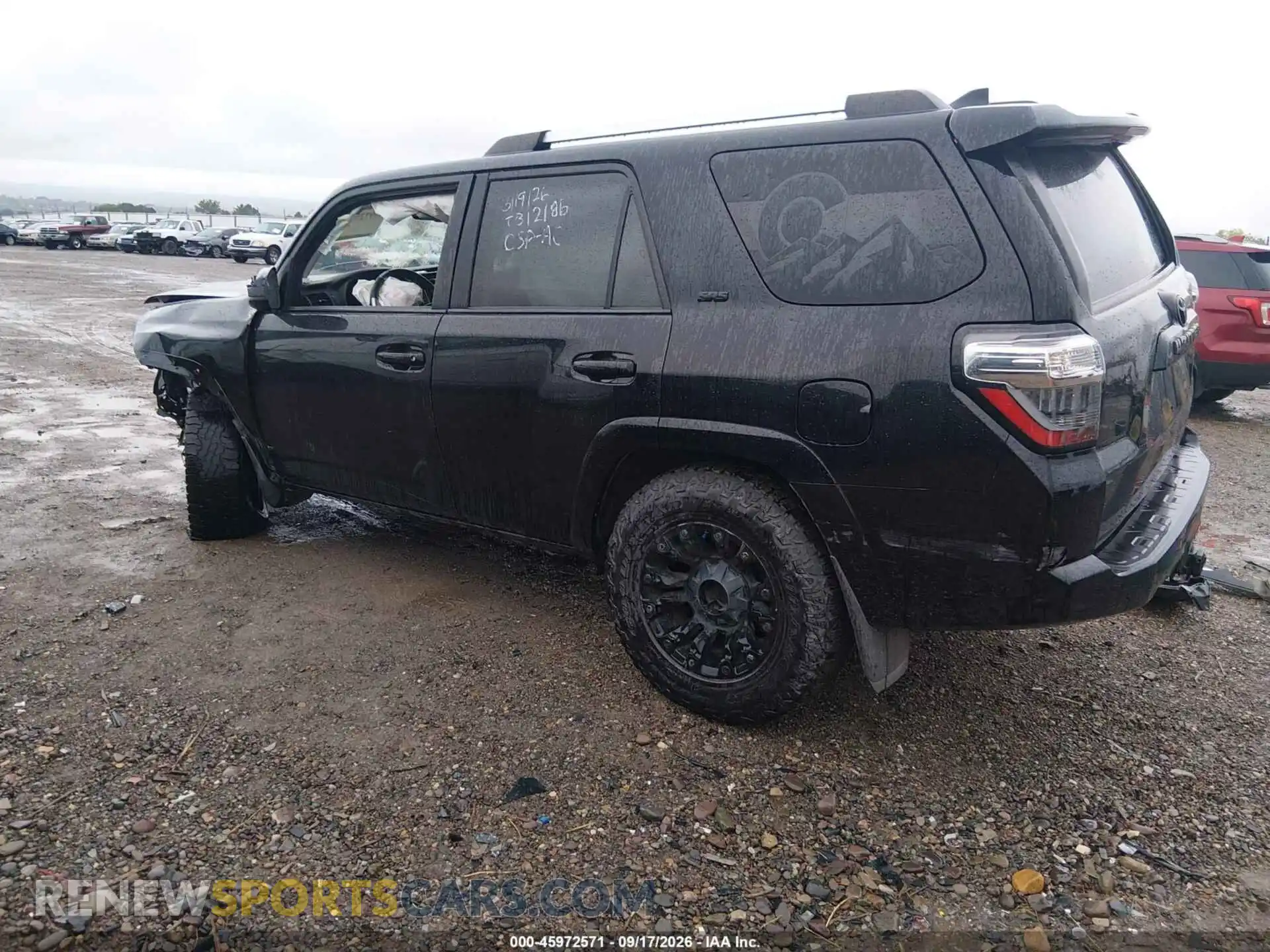 3 Photograph of a damaged car JTEMU5JR8M5852892 TOYOTA 4RUNNER 2021