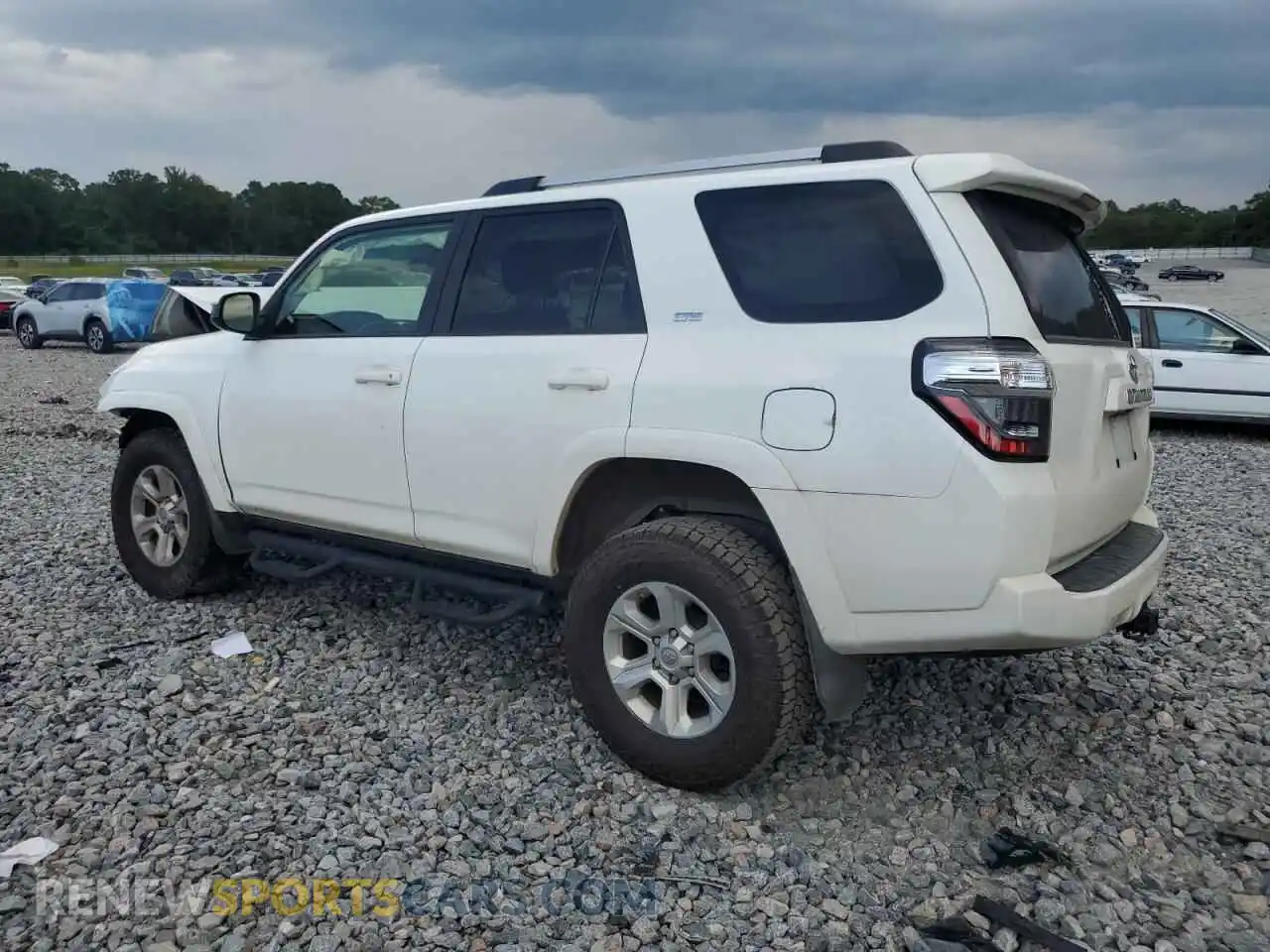 2 Photograph of a damaged car JTEMU5JR8M5889800 TOYOTA 4RUNNER 2021