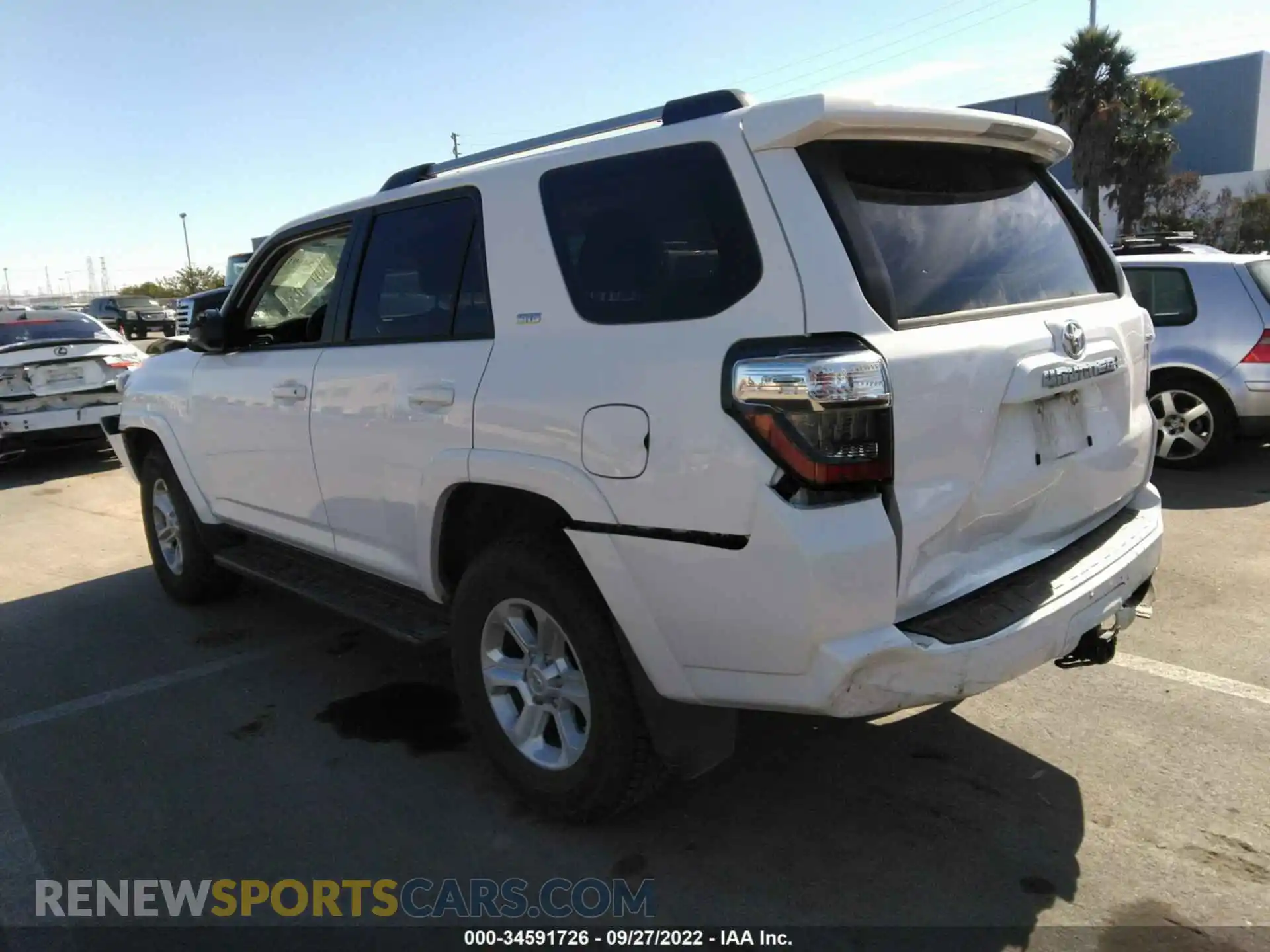 3 Photograph of a damaged car JTEMU5JR8M5942107 TOYOTA 4RUNNER 2021