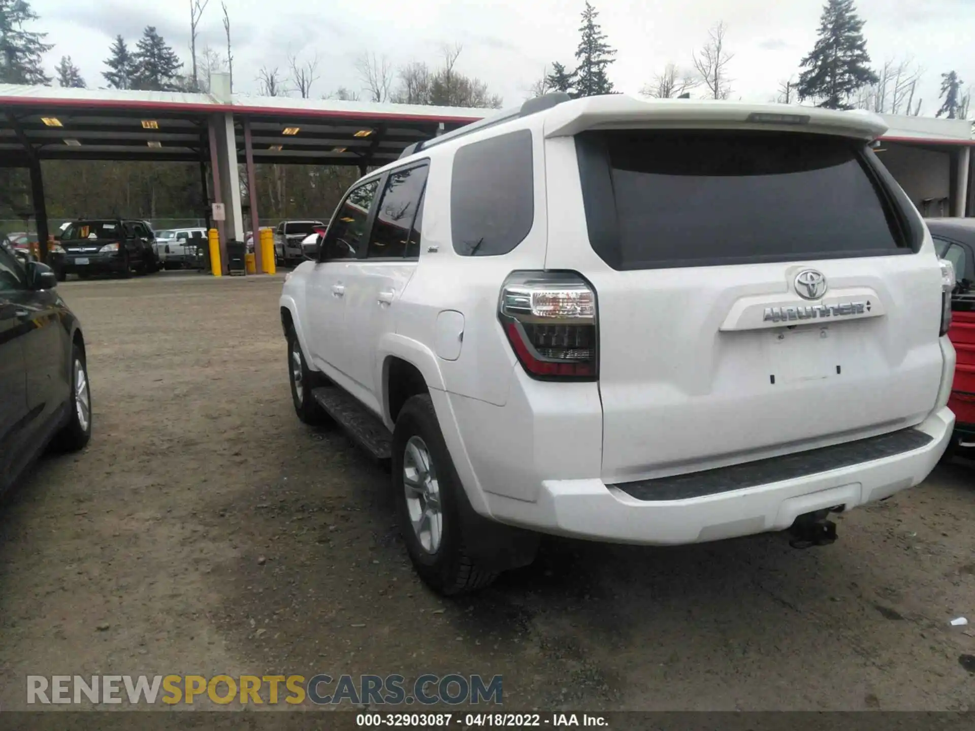 3 fotografías del automóvil dañado JTEMU5JR9M5941743 TOYOTA 4RUNNER 2021