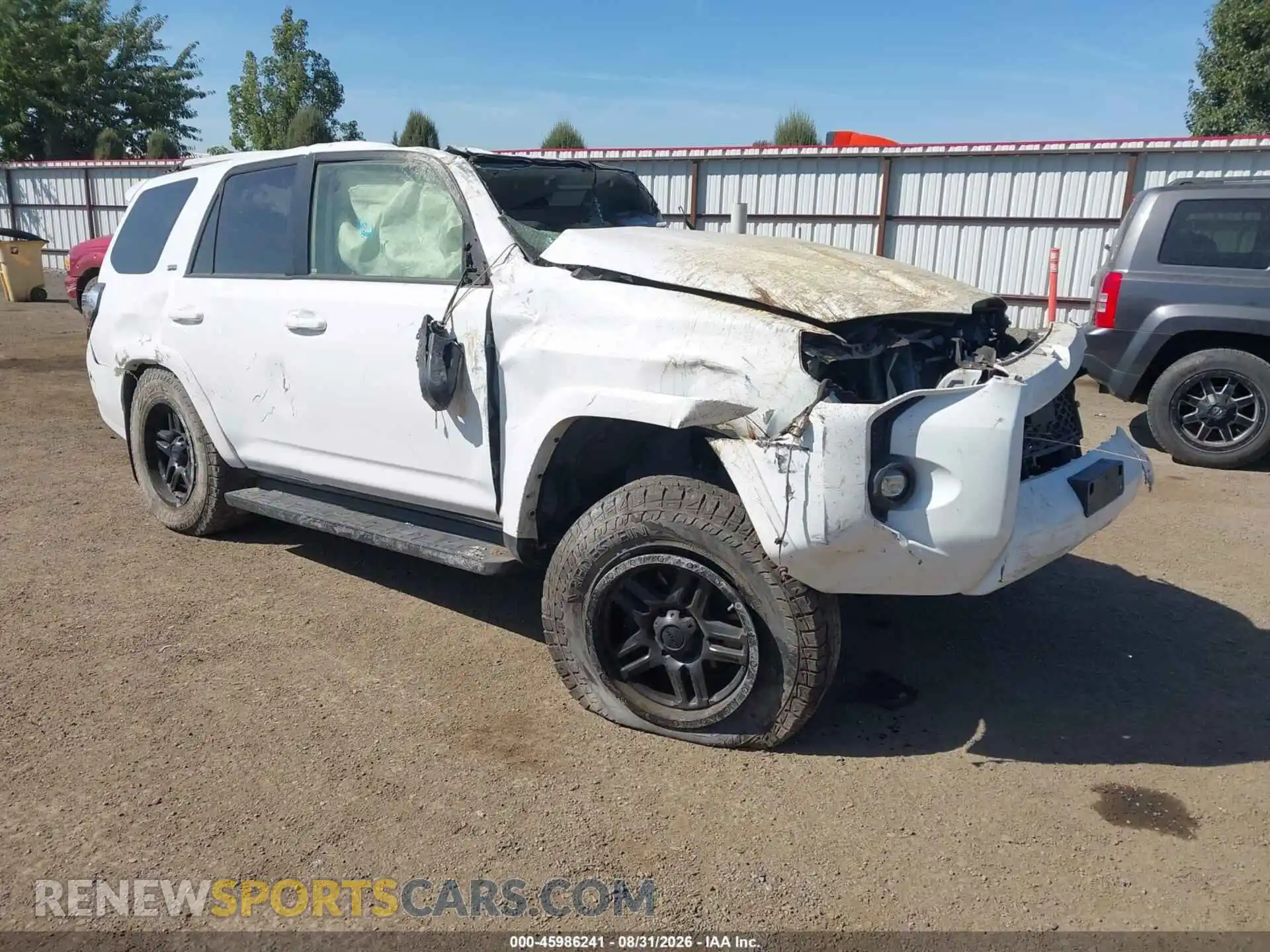 1 Фотография поврежденного автомобиля JTEMU5JR9M5942178 TOYOTA 4RUNNER 2021