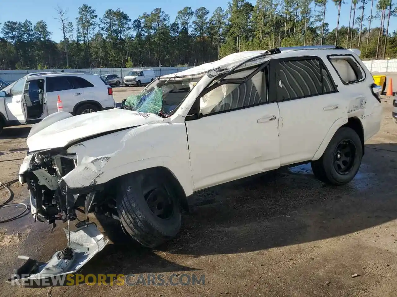 1 Photograph of a damaged car JTEMU5JRXM5885327 TOYOTA 4RUNNER 2021