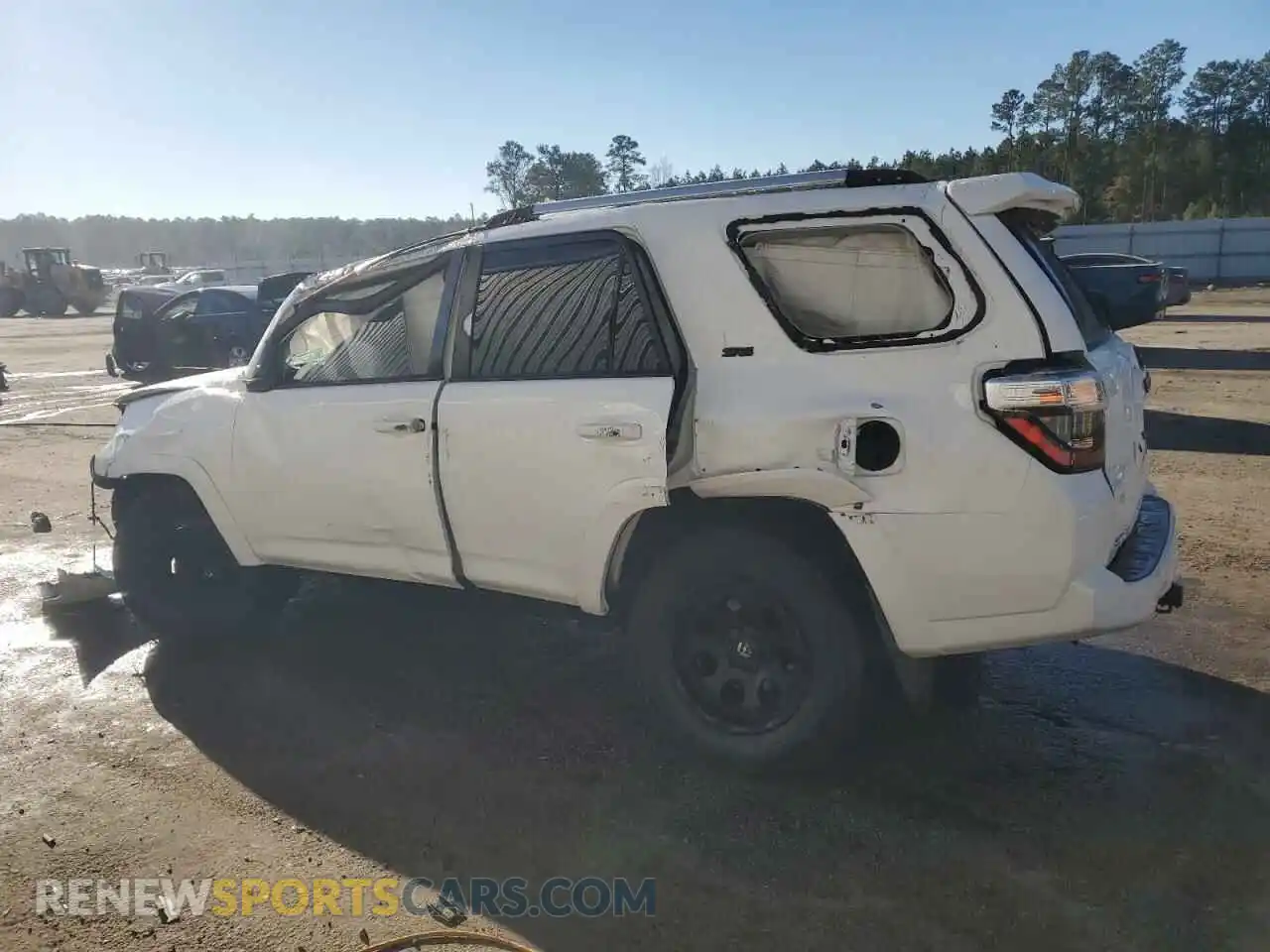 2 Photograph of a damaged car JTEMU5JRXM5885327 TOYOTA 4RUNNER 2021