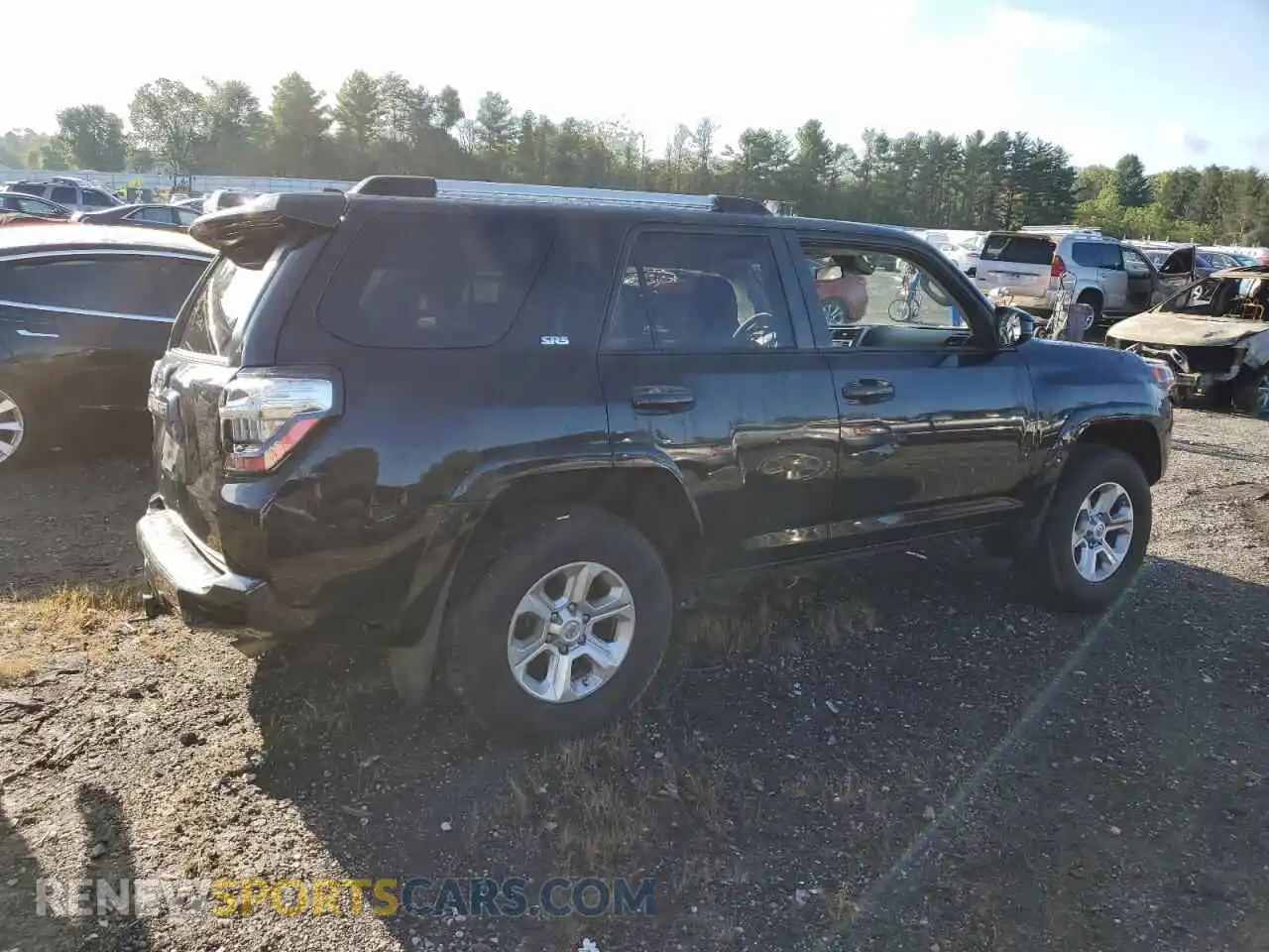 3 Photograph of a damaged car JTEMU5JRXM5901879 TOYOTA 4RUNNER 2021