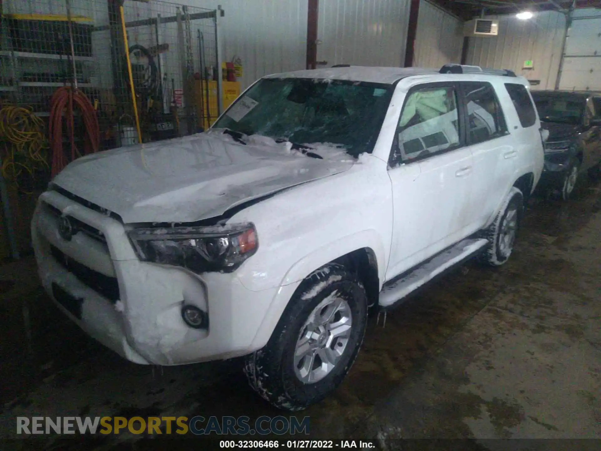 2 Photograph of a damaged car JTEMU5JRXM5909531 TOYOTA 4RUNNER 2021