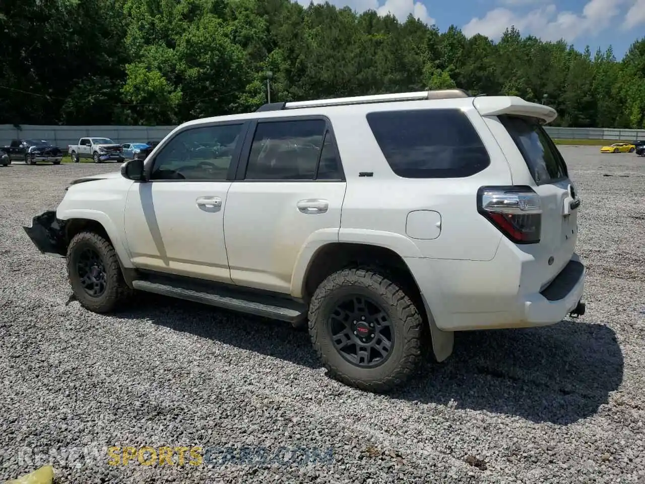 2 Photograph of a damaged car JTEMU5JRXM5915622 TOYOTA 4RUNNER 2021
