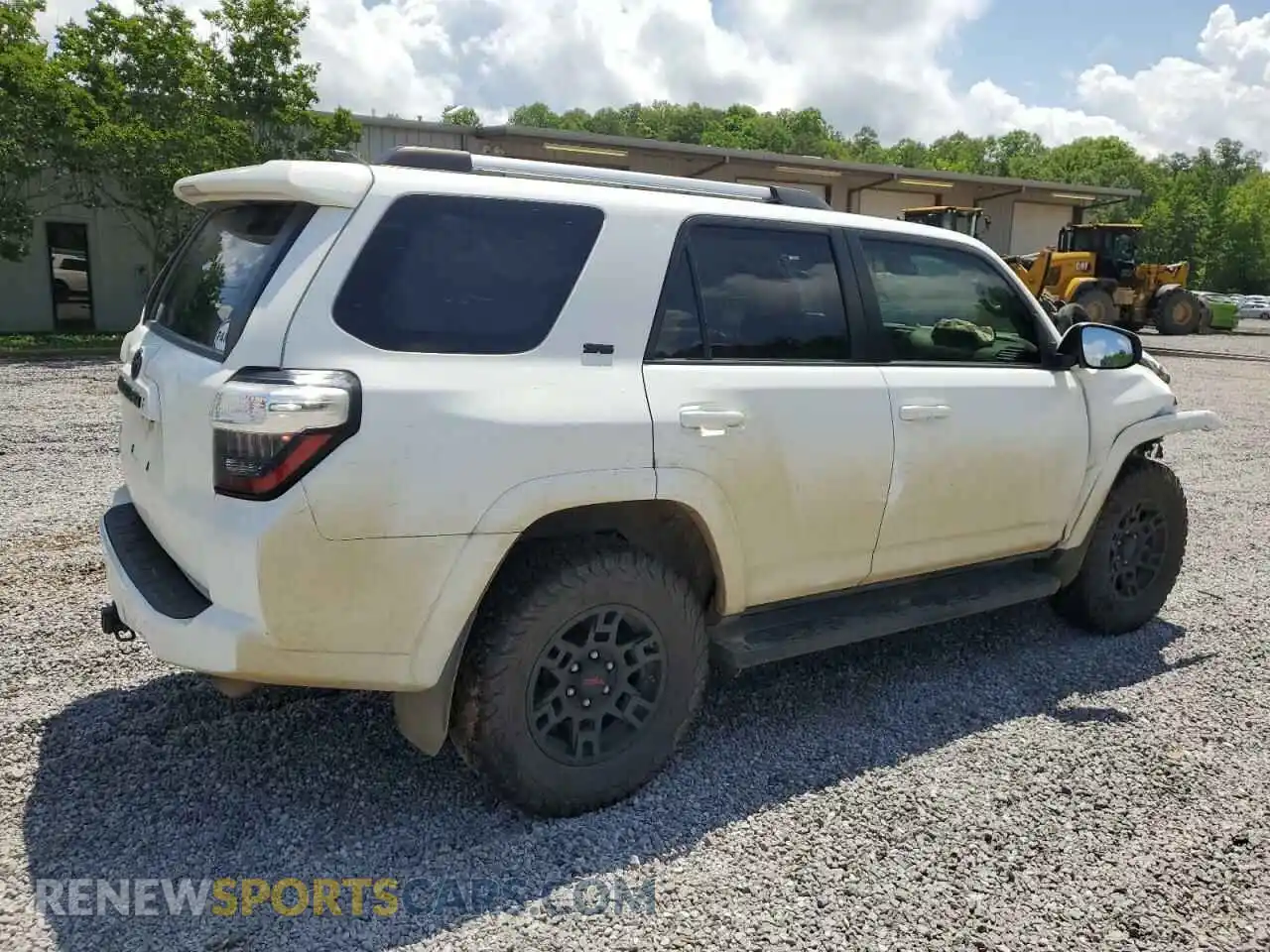 3 Photograph of a damaged car JTEMU5JRXM5915622 TOYOTA 4RUNNER 2021