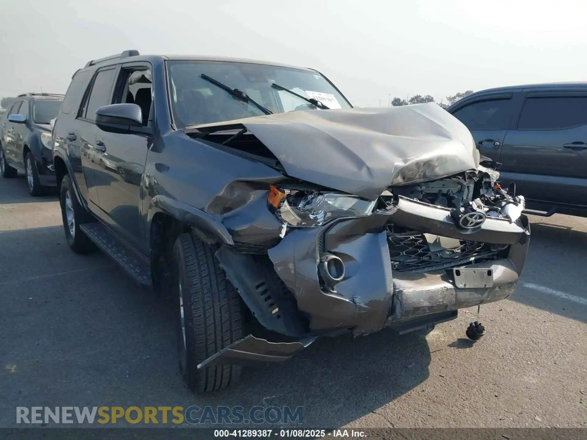 1 Photograph of a damaged car JTEMU5JRXM5924515 TOYOTA 4RUNNER 2021