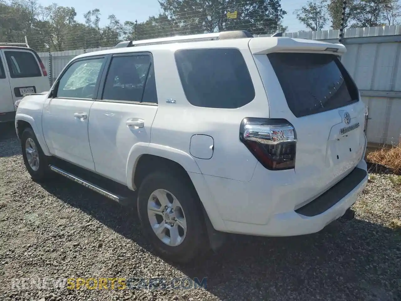 2 Photograph of a damaged car JTENU5JR0M5863549 TOYOTA 4RUNNER 2021