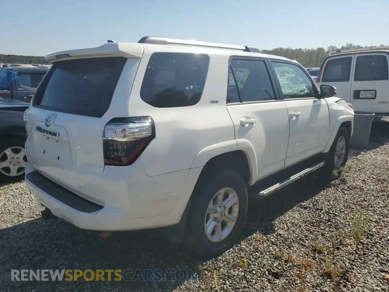3 Photograph of a damaged car JTENU5JR0M5863549 TOYOTA 4RUNNER 2021