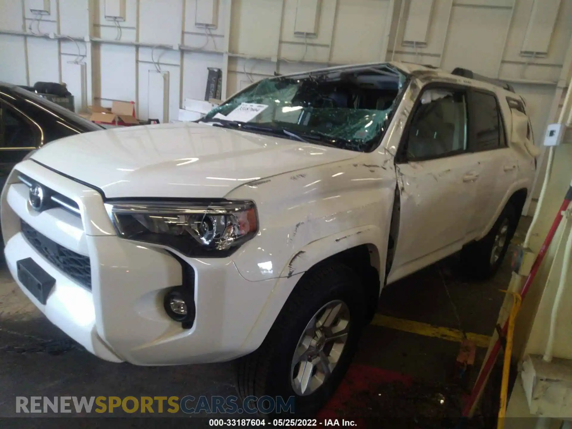 2 Photograph of a damaged car JTENU5JR0M5874406 TOYOTA 4RUNNER 2021