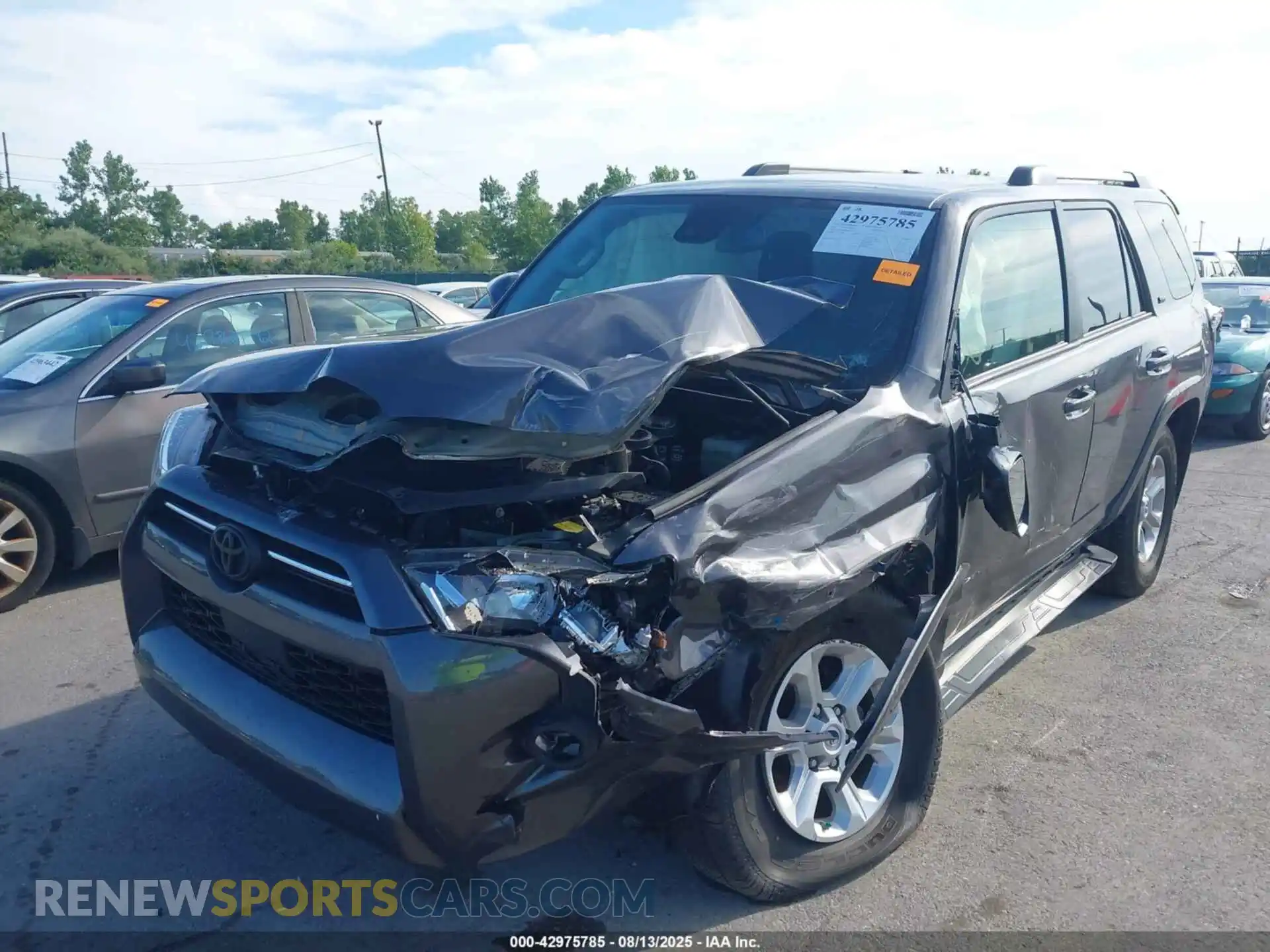 2 Photograph of a damaged car JTENU5JR0M5874678 TOYOTA 4RUNNER 2021