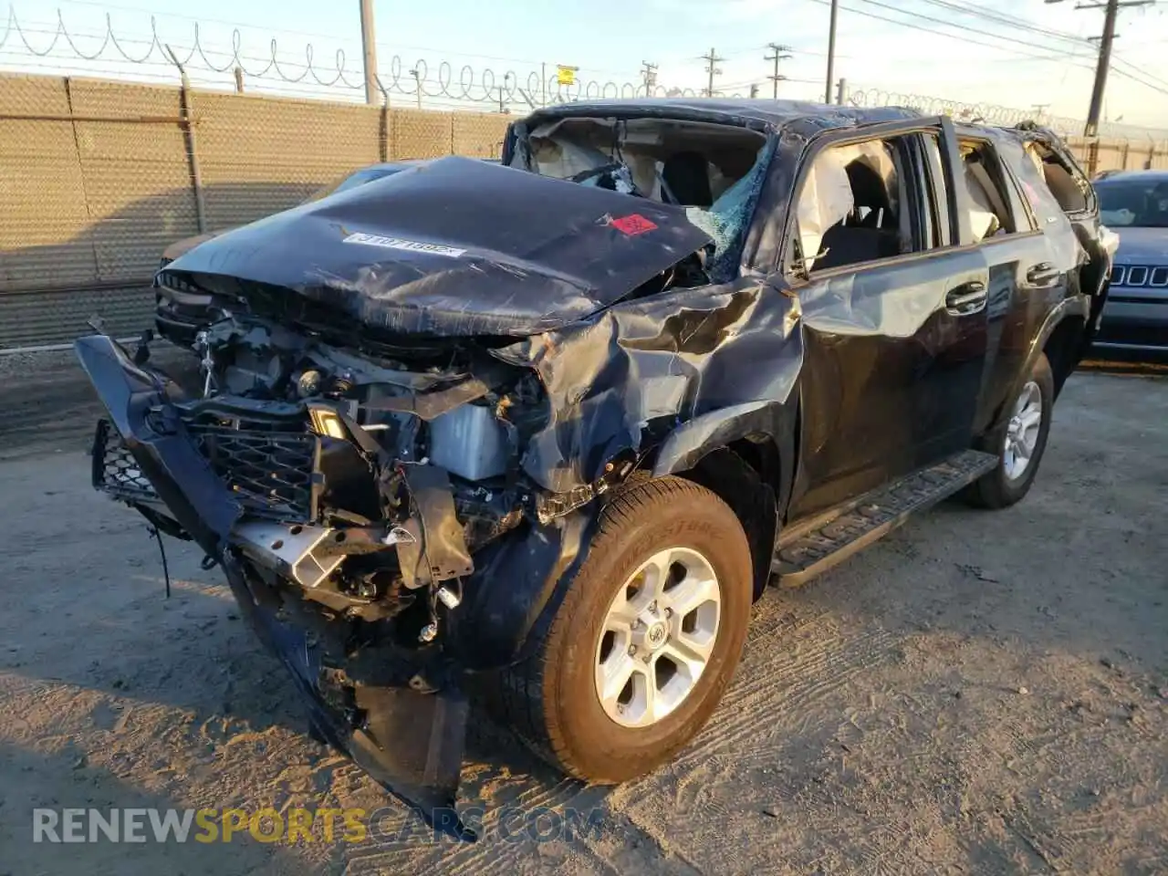 2 Photograph of a damaged car JTENU5JR0M5933227 TOYOTA 4RUNNER 2021