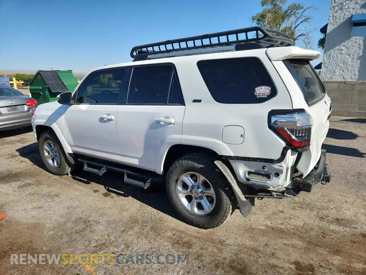 2 Photograph of a damaged car JTENU5JR2M5888405 TOYOTA 4RUNNER 2021
