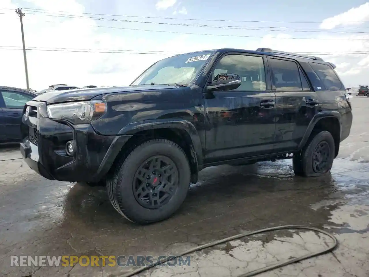 1 Photograph of a damaged car JTENU5JR2M5954967 TOYOTA 4RUNNER 2021