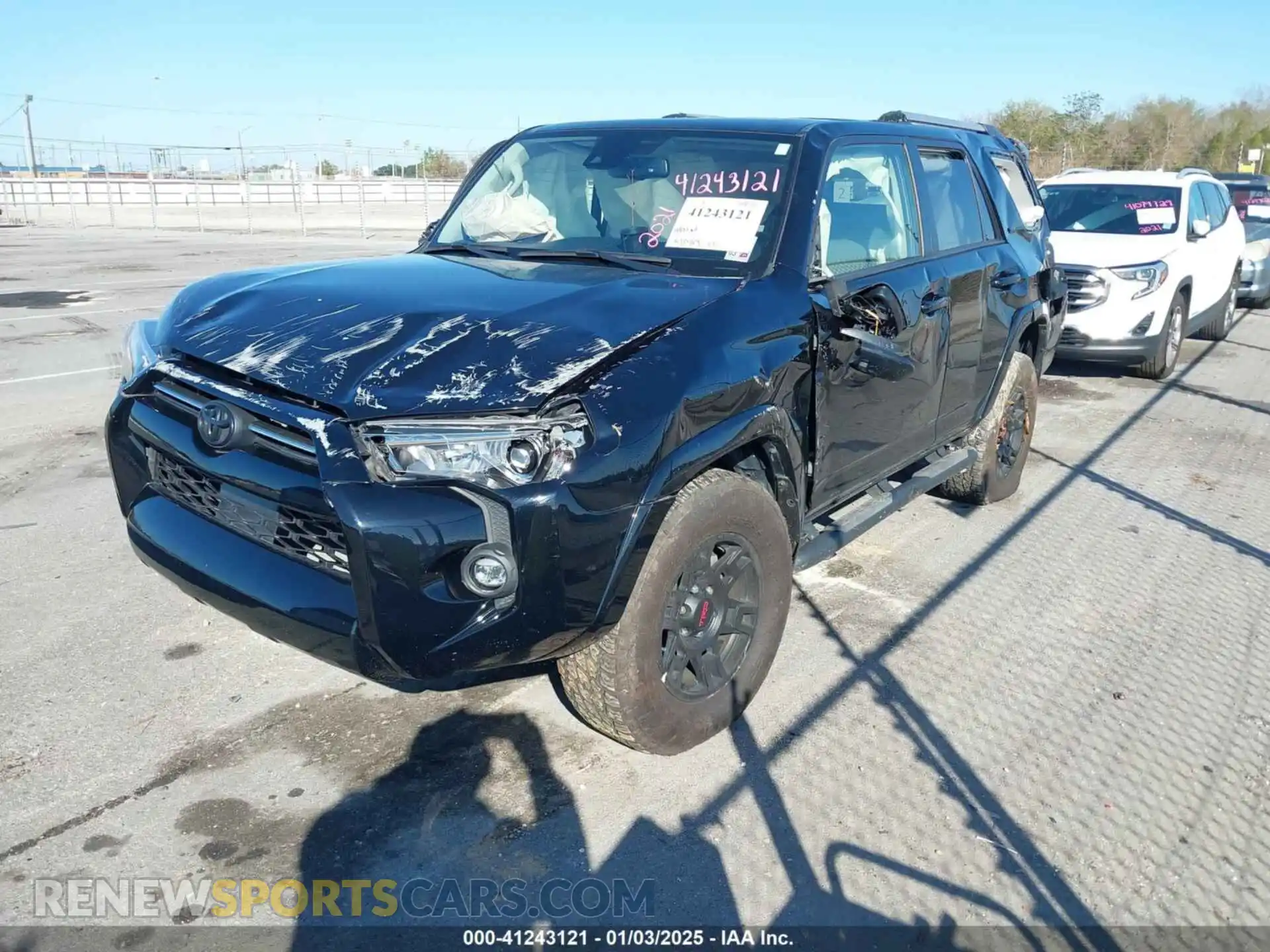 2 Photograph of a damaged car JTENU5JR3M5868941 TOYOTA 4RUNNER 2021