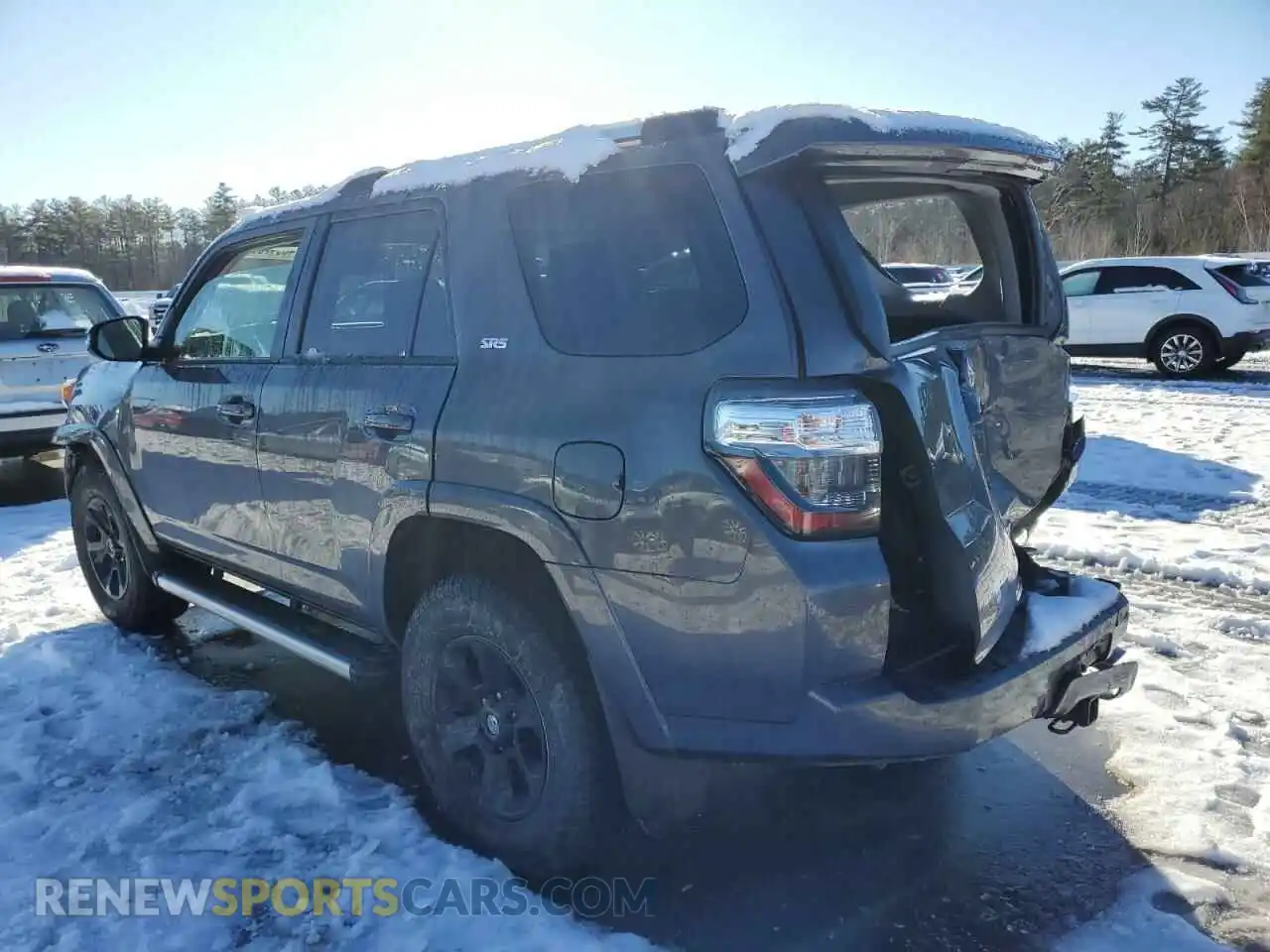 2 Photograph of a damaged car JTENU5JR4M5845779 TOYOTA 4RUNNER 2021
