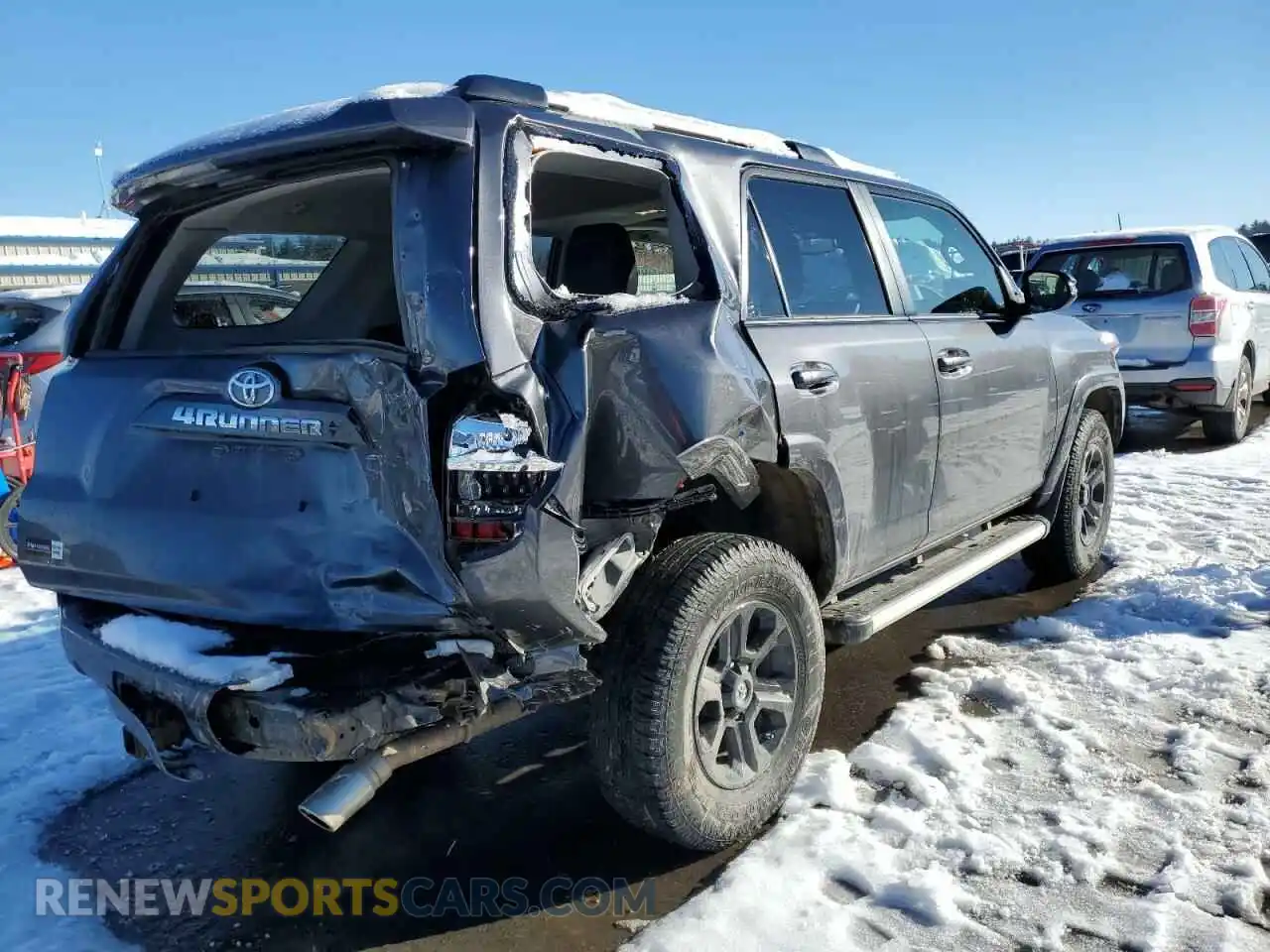 3 Photograph of a damaged car JTENU5JR4M5845779 TOYOTA 4RUNNER 2021