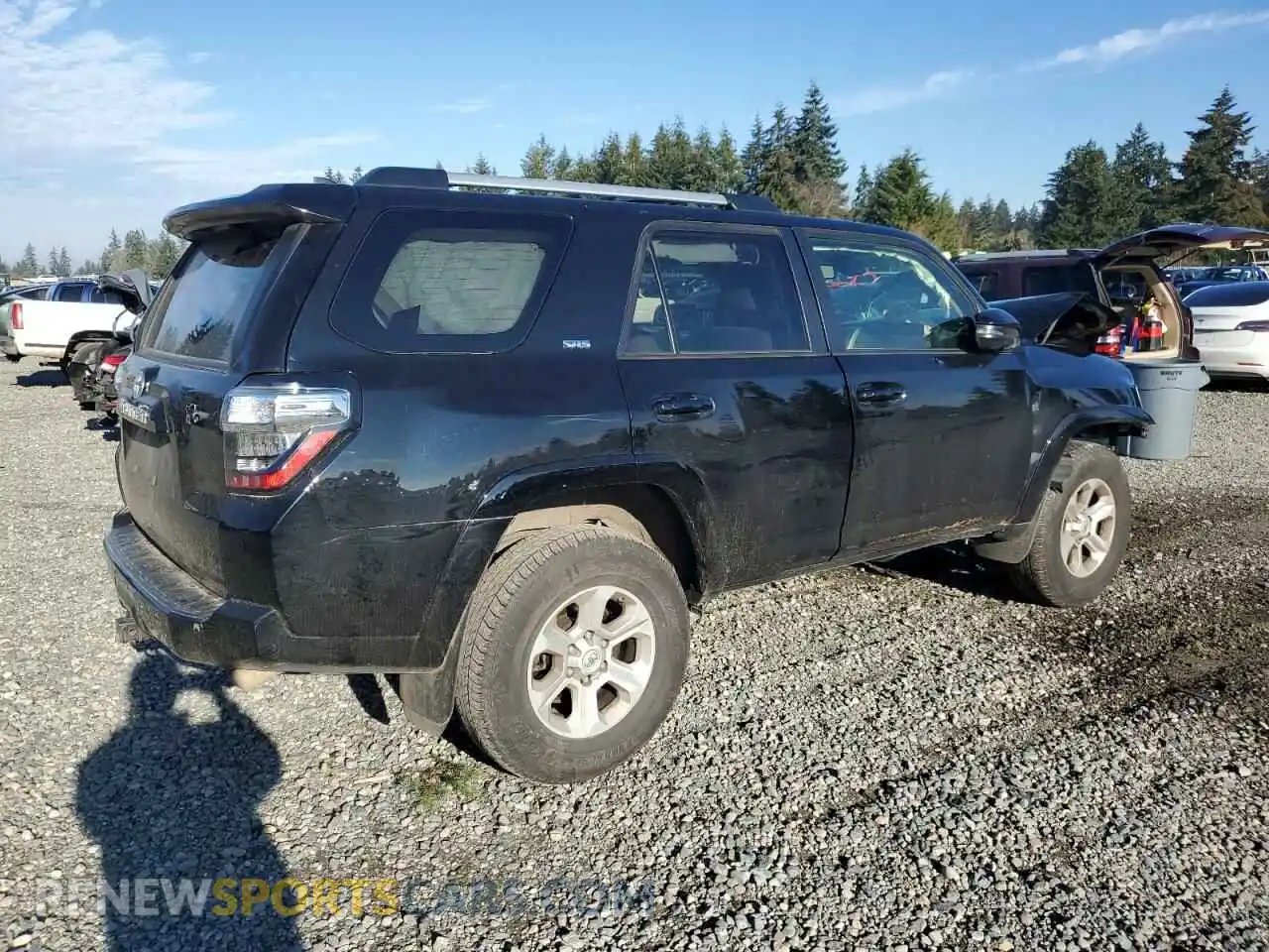3 Photograph of a damaged car JTENU5JR4M5963282 TOYOTA 4RUNNER 2021