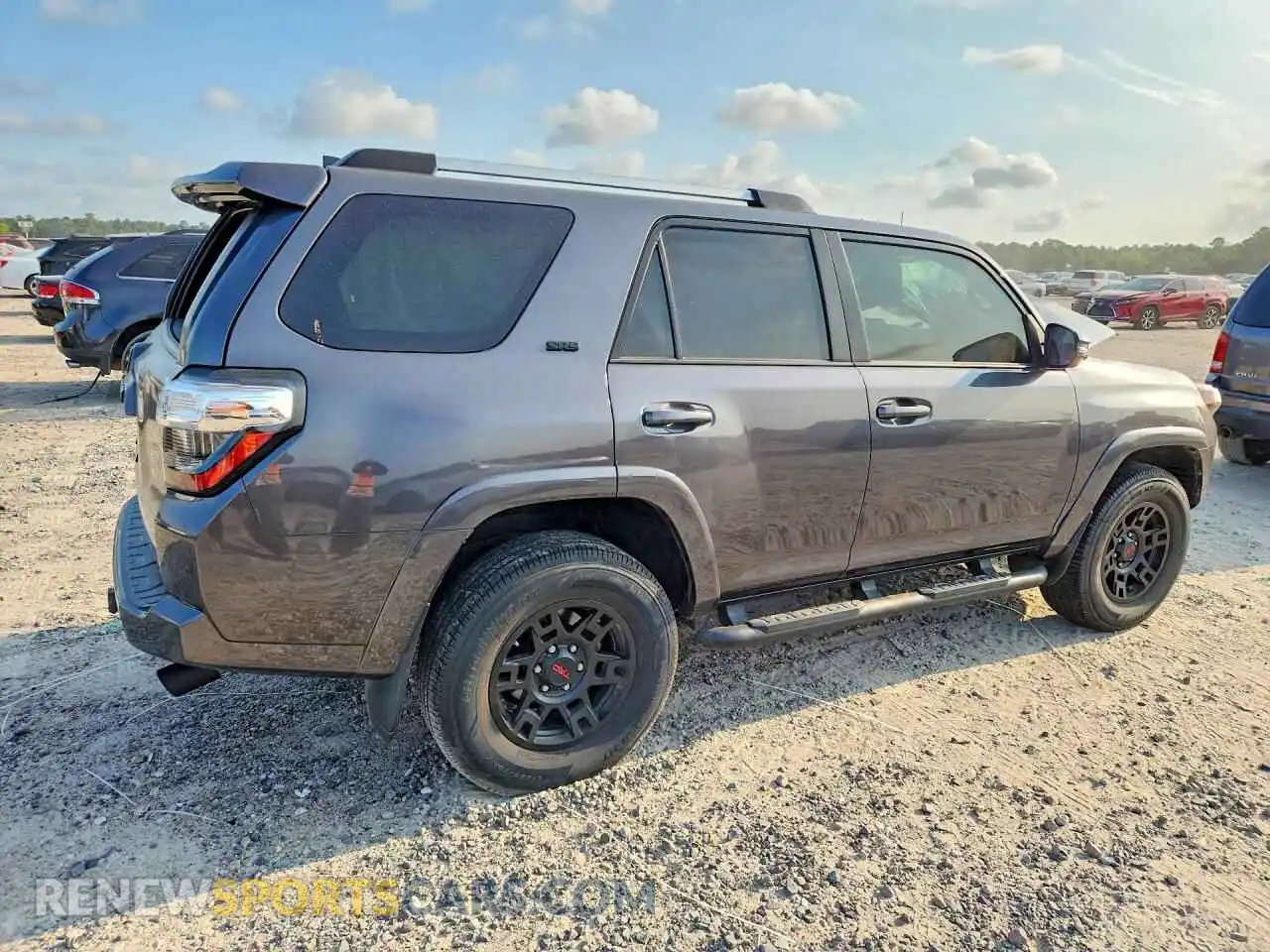 3 Photograph of a damaged car JTENU5JR7M5856677 TOYOTA 4RUNNER 2021