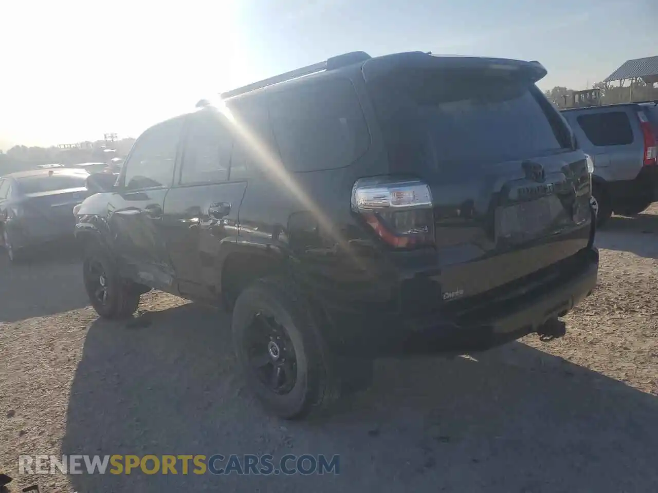 2 Photograph of a damaged car JTENU5JR7M5868635 TOYOTA 4RUNNER 2021
