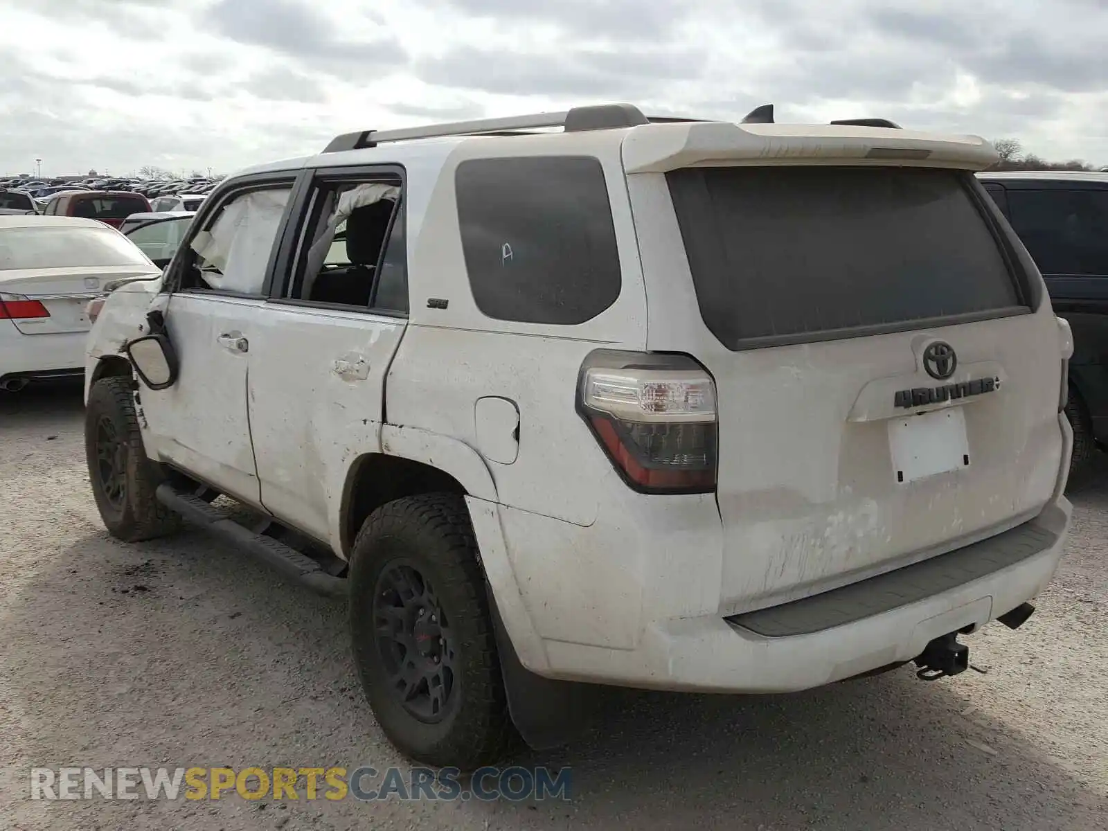 3 Photograph of a damaged car JTENU5JR7M5888657 TOYOTA 4RUNNER 2021