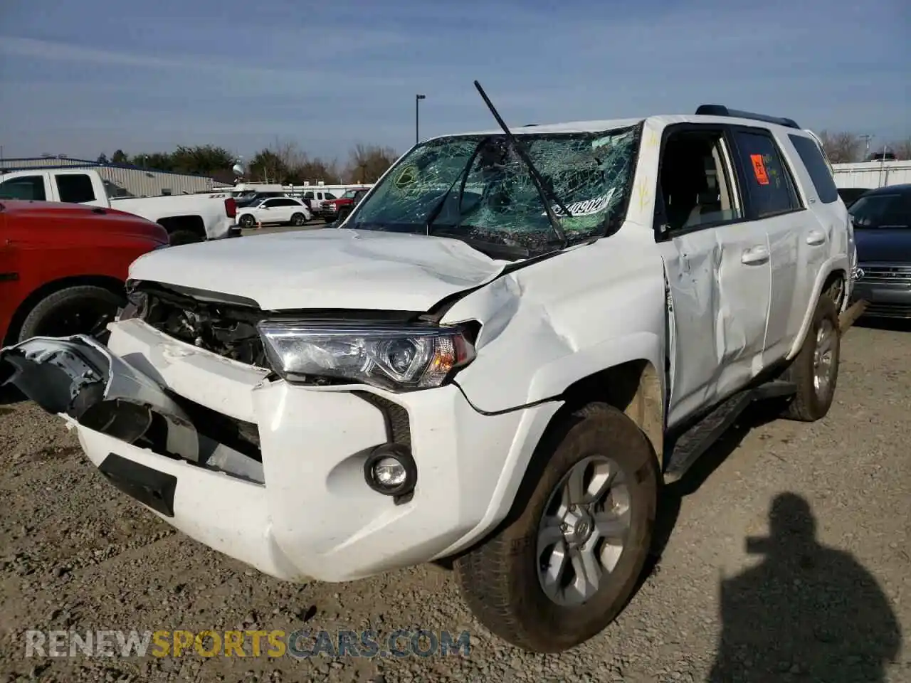 2 Photograph of a damaged car JTENU5JR7M5901472 TOYOTA 4RUNNER 2021
