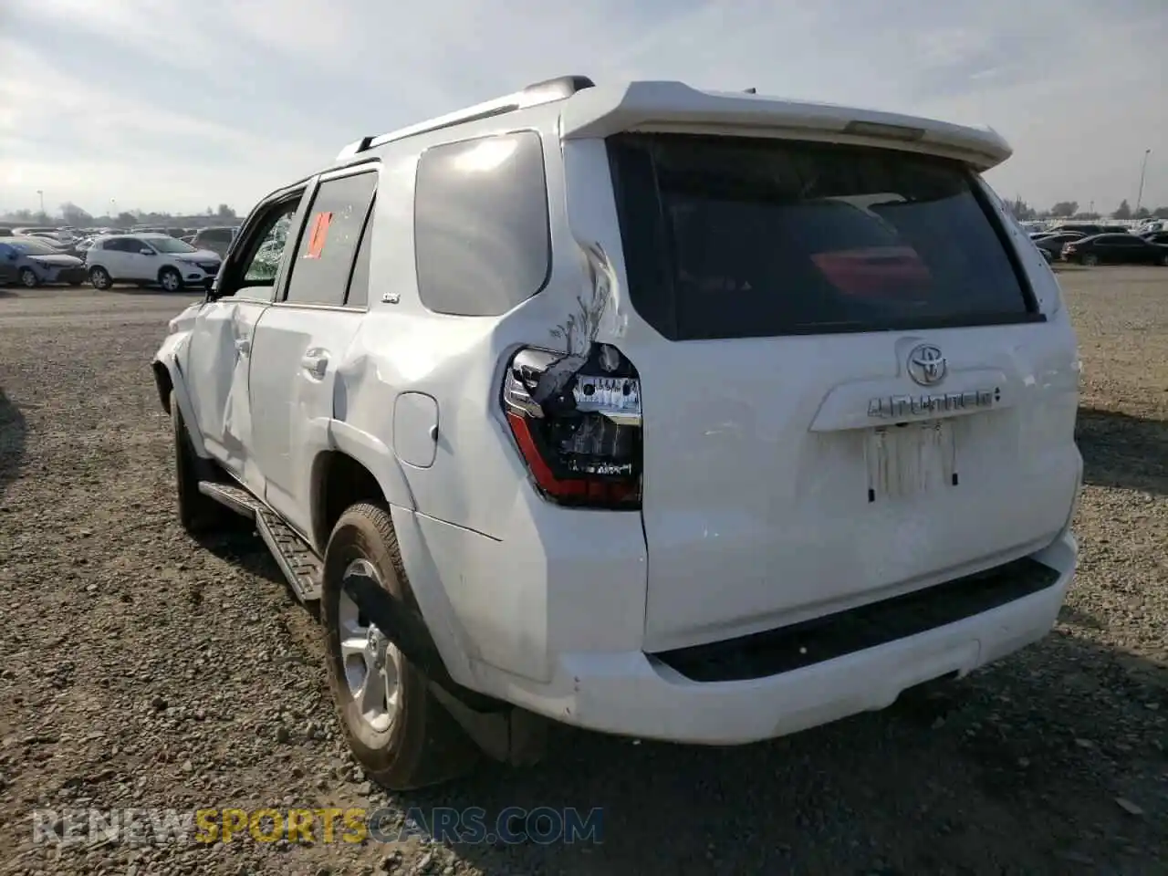 3 Photograph of a damaged car JTENU5JR7M5901472 TOYOTA 4RUNNER 2021