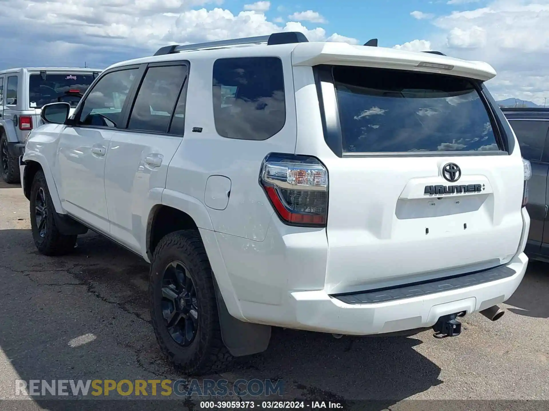 3 Photograph of a damaged car JTENU5JR7M5903044 TOYOTA 4RUNNER 2021