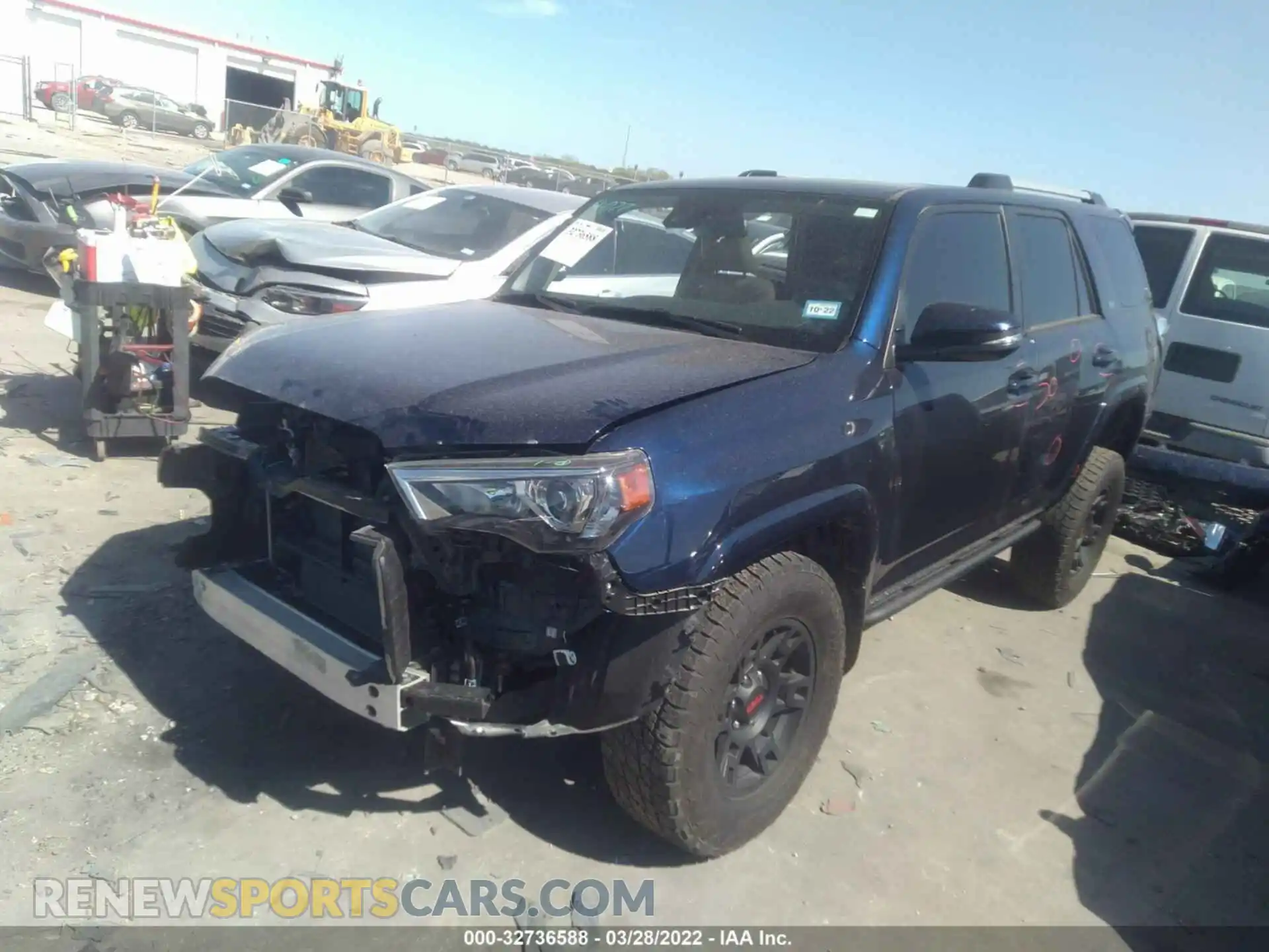 2 Photograph of a damaged car JTENU5JR8M5852752 TOYOTA 4RUNNER 2021