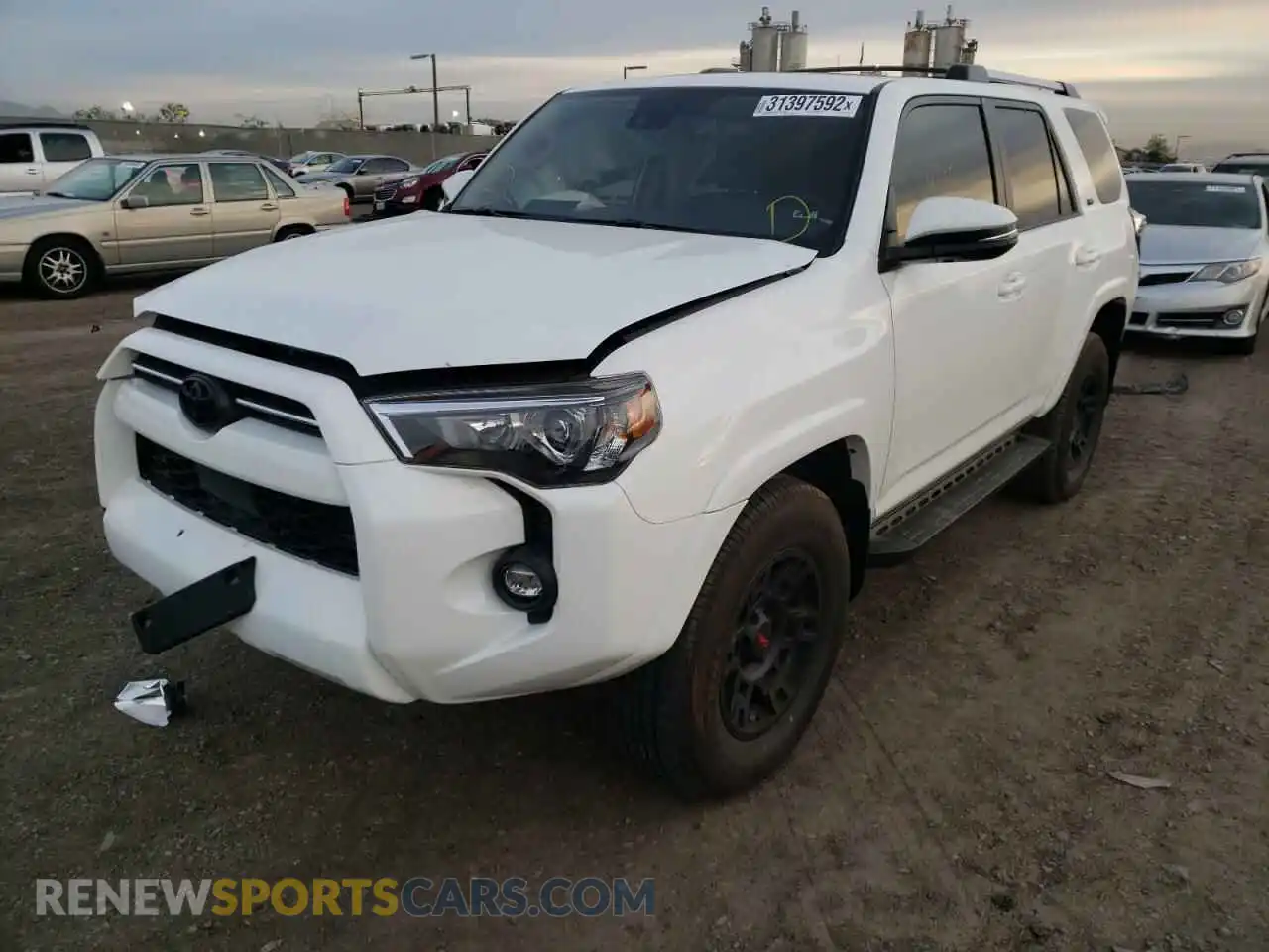 2 Photograph of a damaged car JTENU5JR9M5950270 TOYOTA 4RUNNER 2021