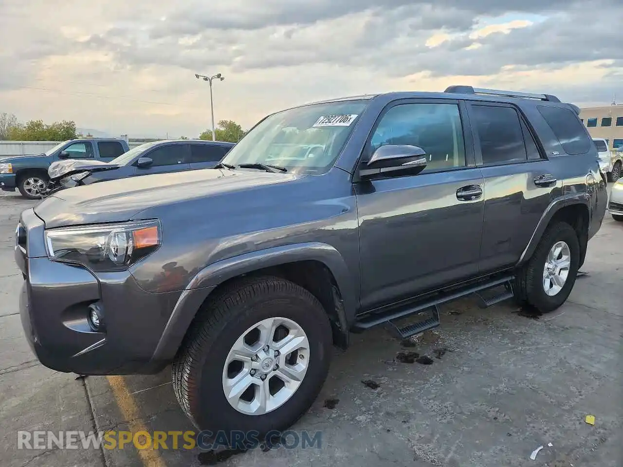 1 Photograph of a damaged car JTENU5JRXM5841834 TOYOTA 4RUNNER 2021