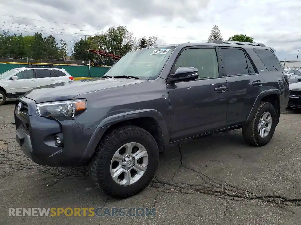 1 Photograph of a damaged car JTENU5JRXM5864997 TOYOTA 4RUNNER 2021