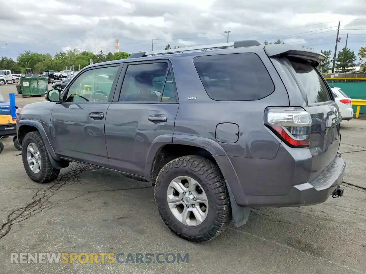2 Photograph of a damaged car JTENU5JRXM5864997 TOYOTA 4RUNNER 2021