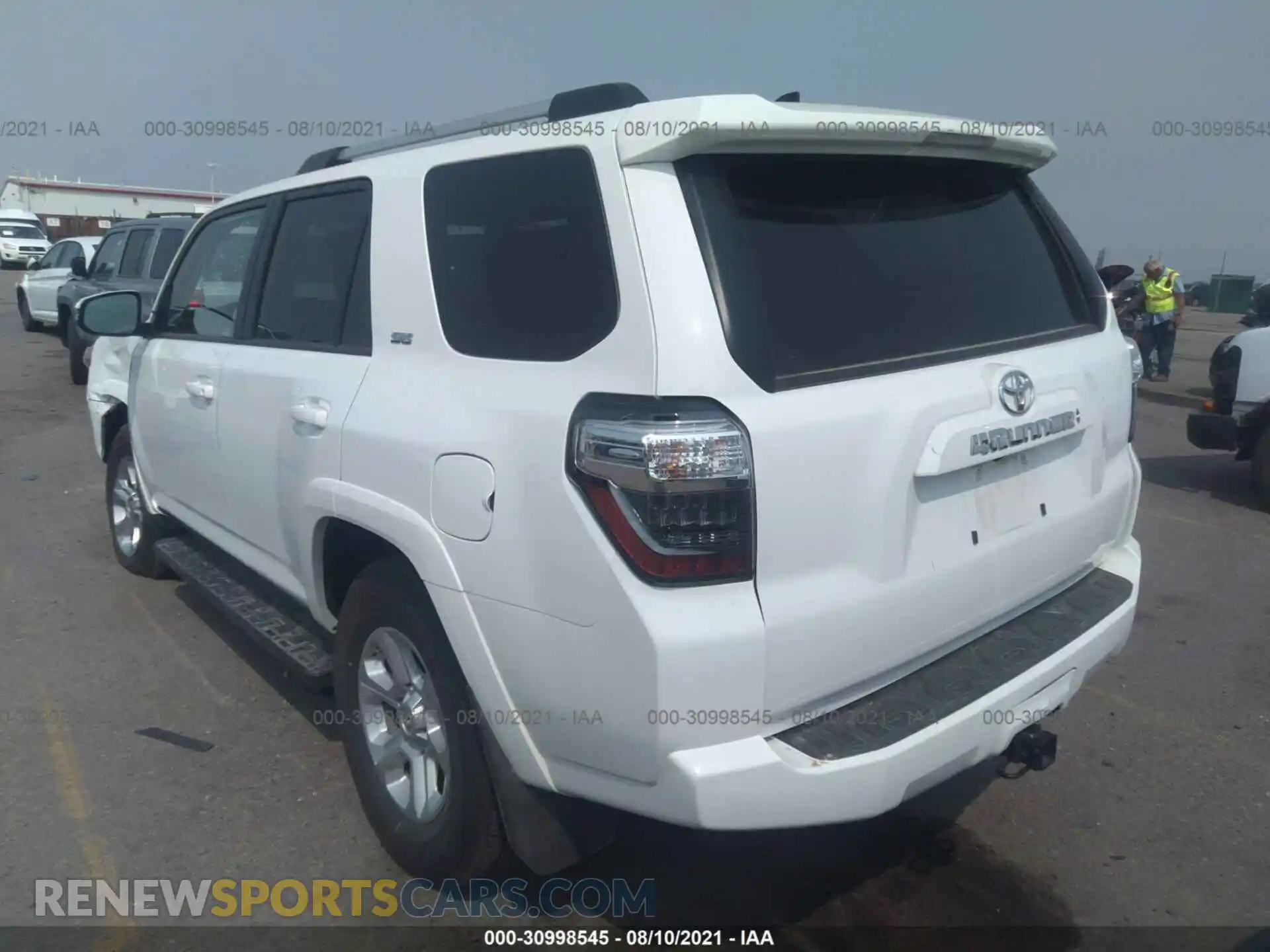3 fotografías del automóvil dañado JTENU5JRXM5930299 TOYOTA 4RUNNER 2021