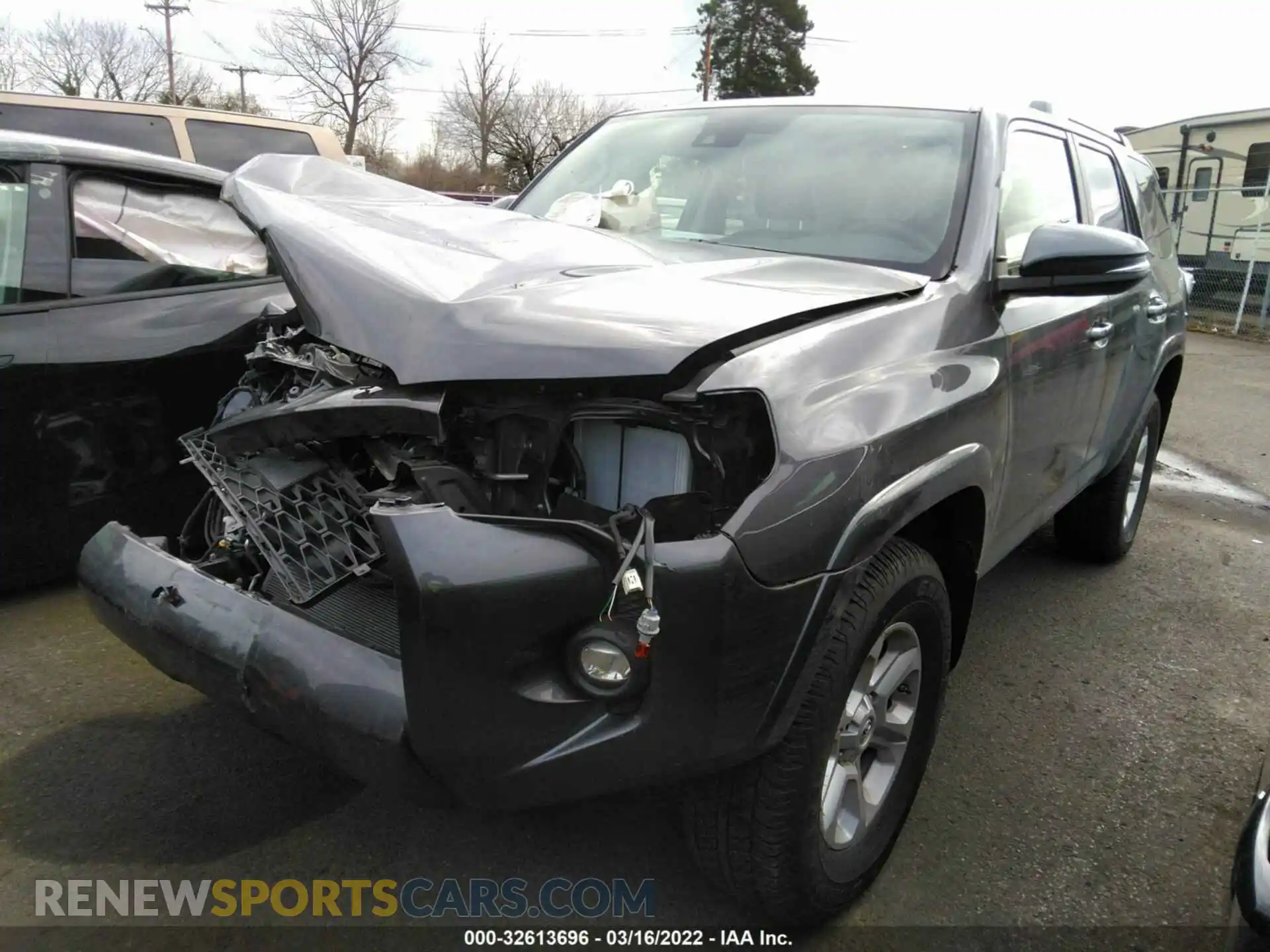 2 Photograph of a damaged car JTENU5JRXM5961438 TOYOTA 4RUNNER 2021