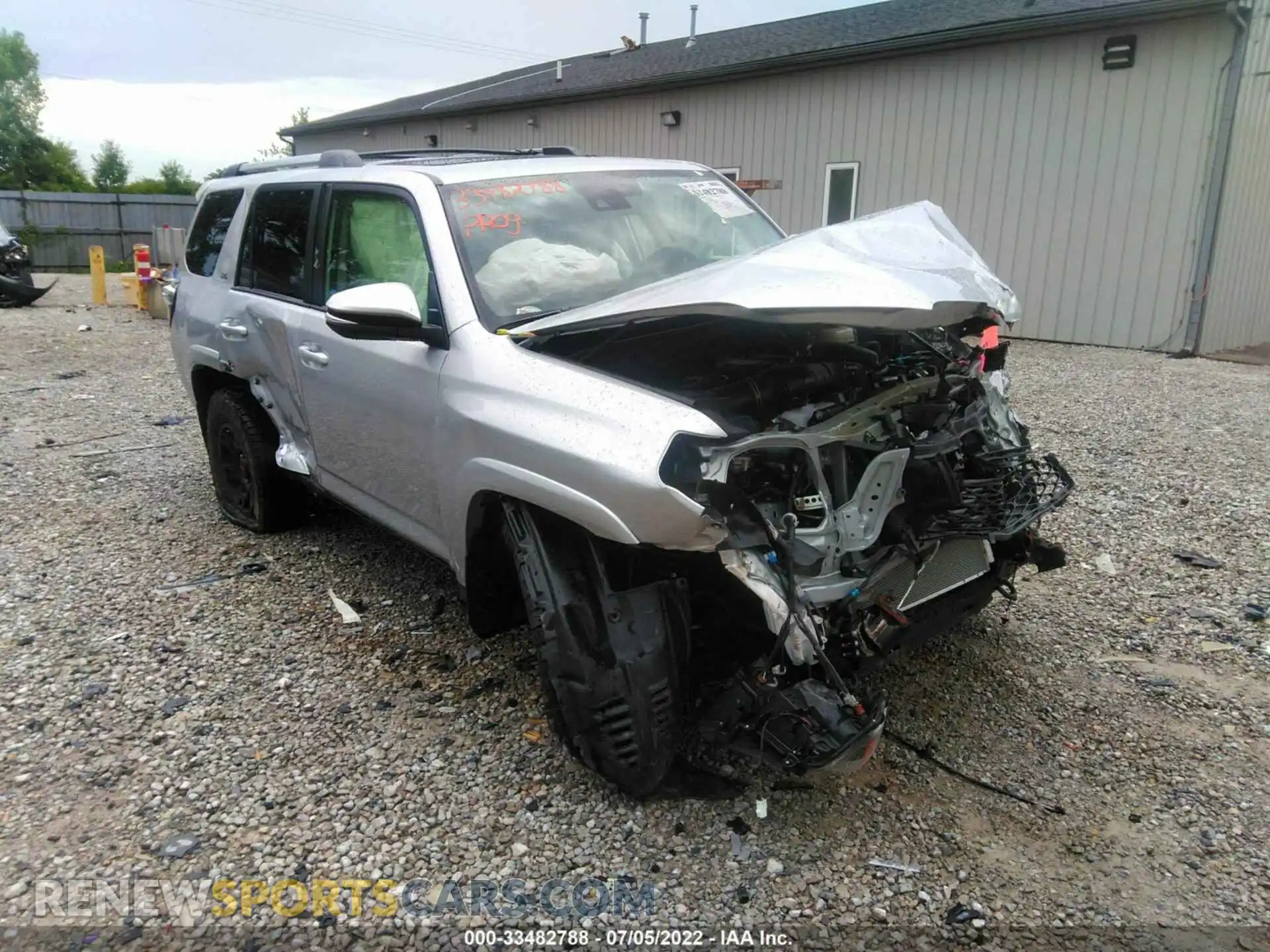 1 Photograph of a damaged car JTENU5JRXM5965604 TOYOTA 4RUNNER 2021