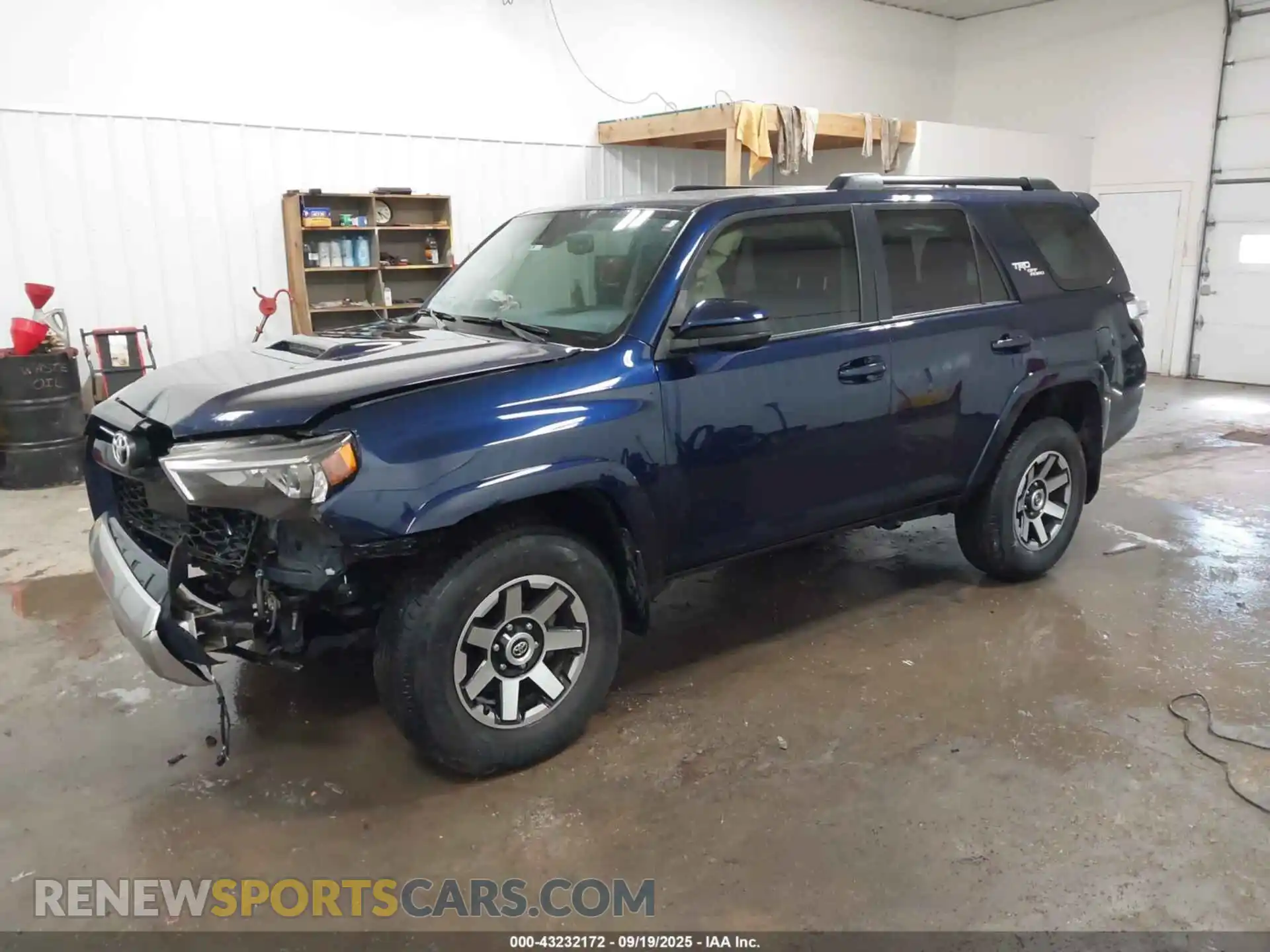 2 Photograph of a damaged car JTEPU5JR2M5884394 TOYOTA 4RUNNER 2021