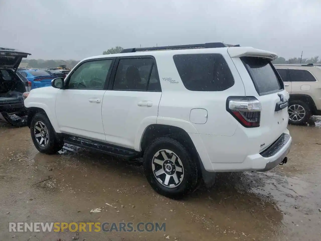 2 Photograph of a damaged car JTEPU5JRXM5869139 TOYOTA 4RUNNER 2021