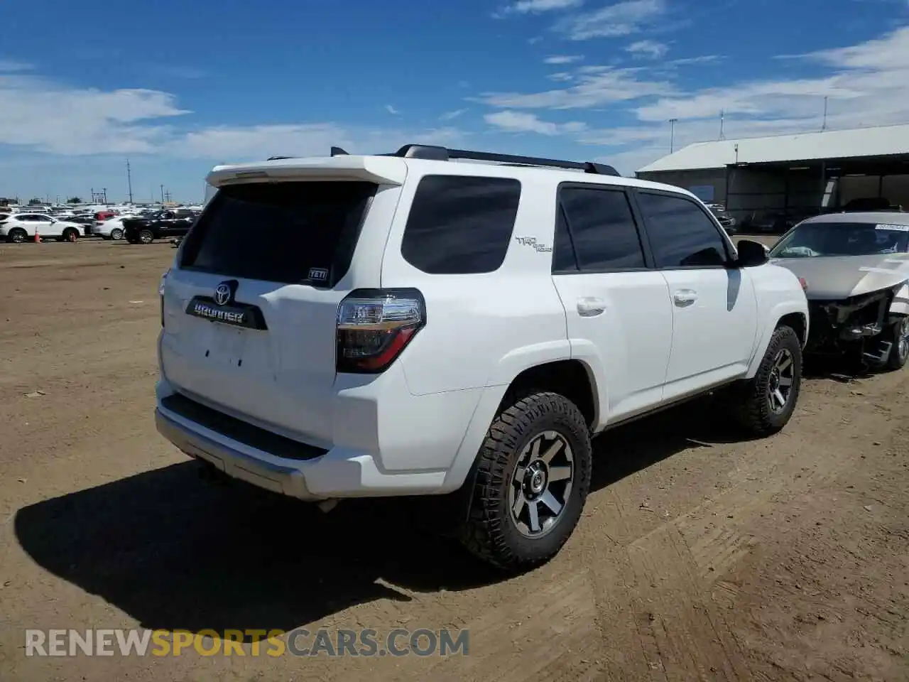3 Photograph of a damaged car JTERU5JR0M5861298 TOYOTA 4RUNNER 2021