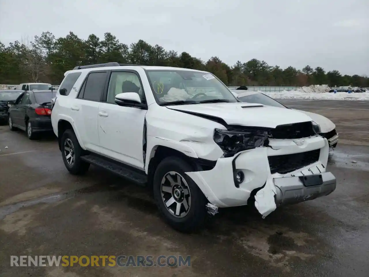 1 Photograph of a damaged car JTERU5JR0M5864914 TOYOTA 4RUNNER 2021