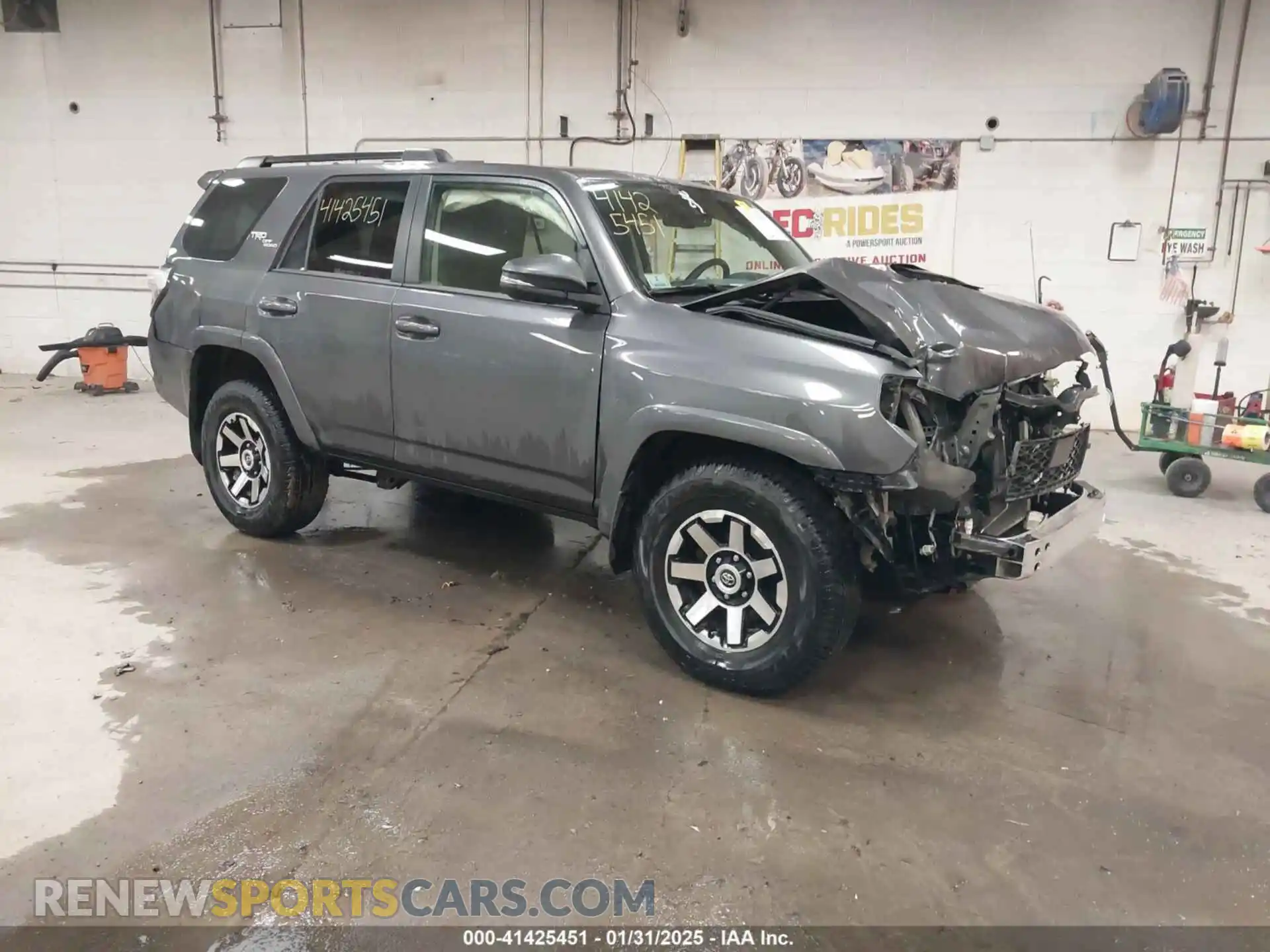 1 Photograph of a damaged car JTERU5JR0M5908295 TOYOTA 4RUNNER 2021