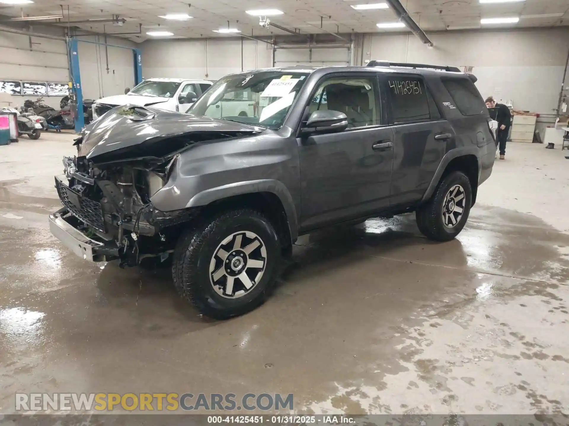 2 Photograph of a damaged car JTERU5JR0M5908295 TOYOTA 4RUNNER 2021