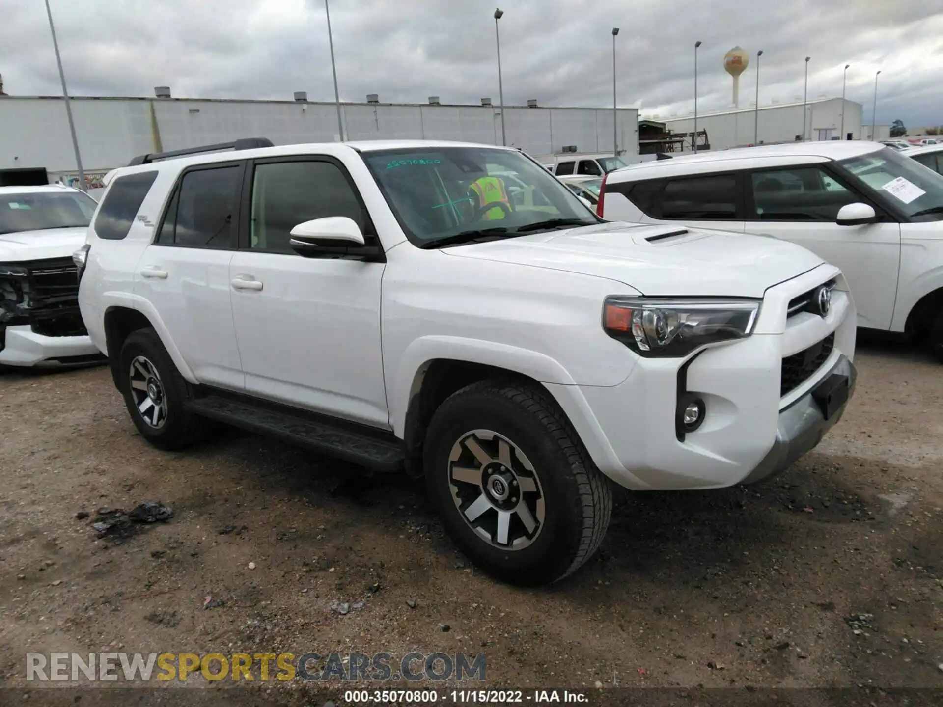 1 Photograph of a damaged car JTERU5JR0M5913979 TOYOTA 4RUNNER 2021