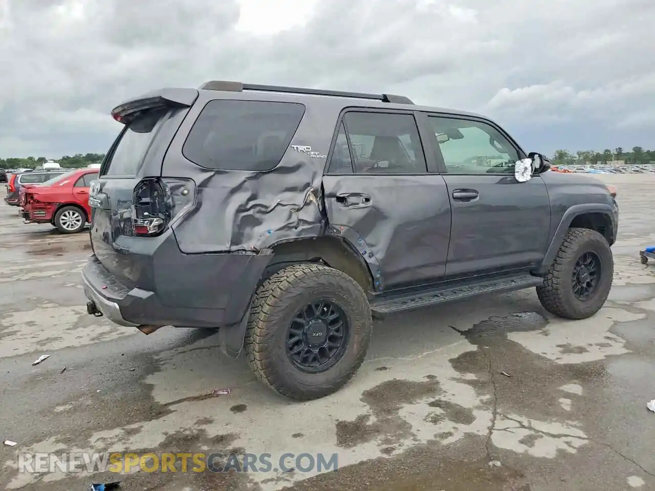 3 Photograph of a damaged car JTERU5JR2M5850917 TOYOTA 4RUNNER 2021