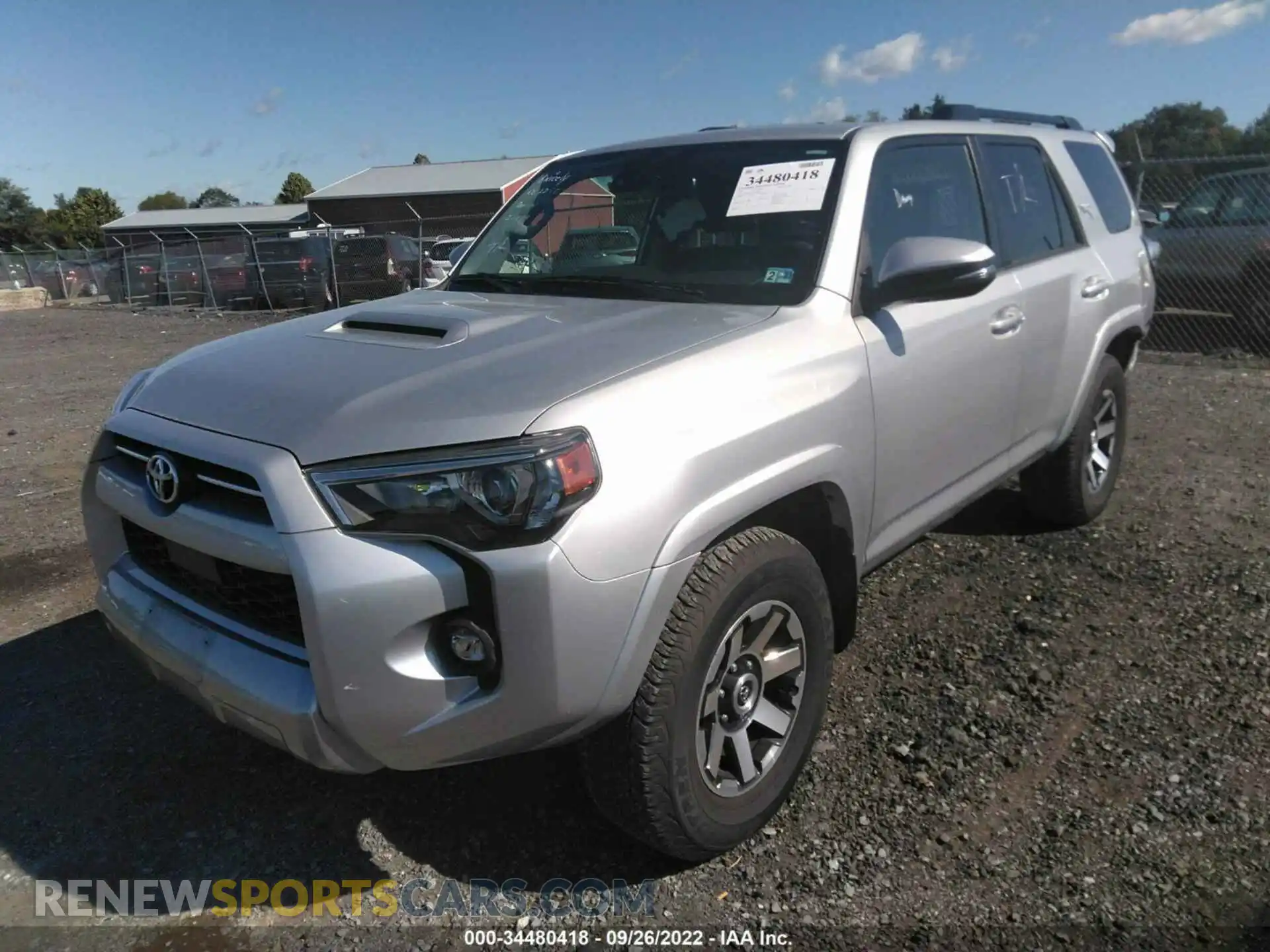 2 Photograph of a damaged car JTERU5JR2M5882704 TOYOTA 4RUNNER 2021