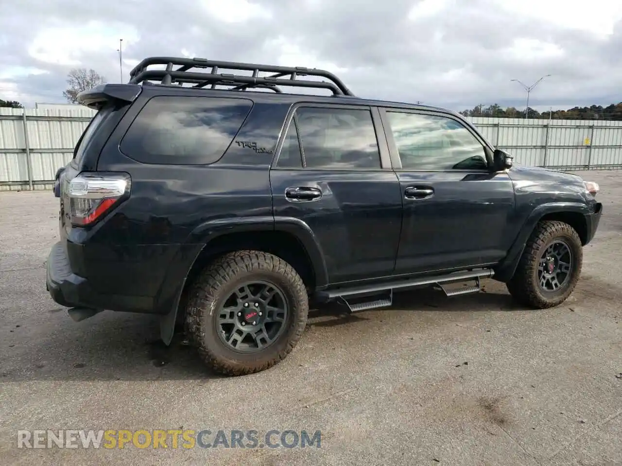 3 Photograph of a damaged car JTERU5JR2M5924045 TOYOTA 4RUNNER 2021